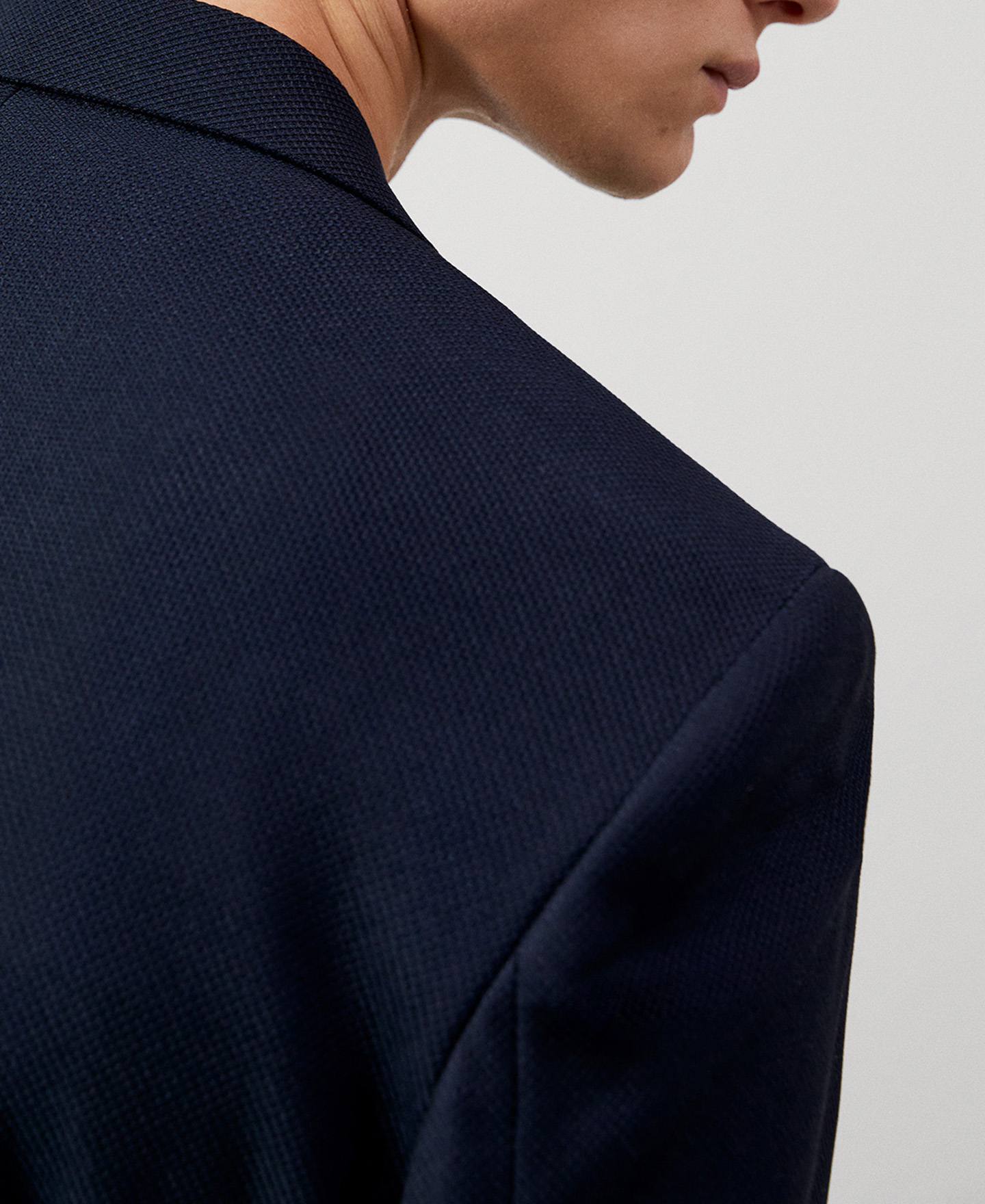 Two buttons tailored blazer image number 3