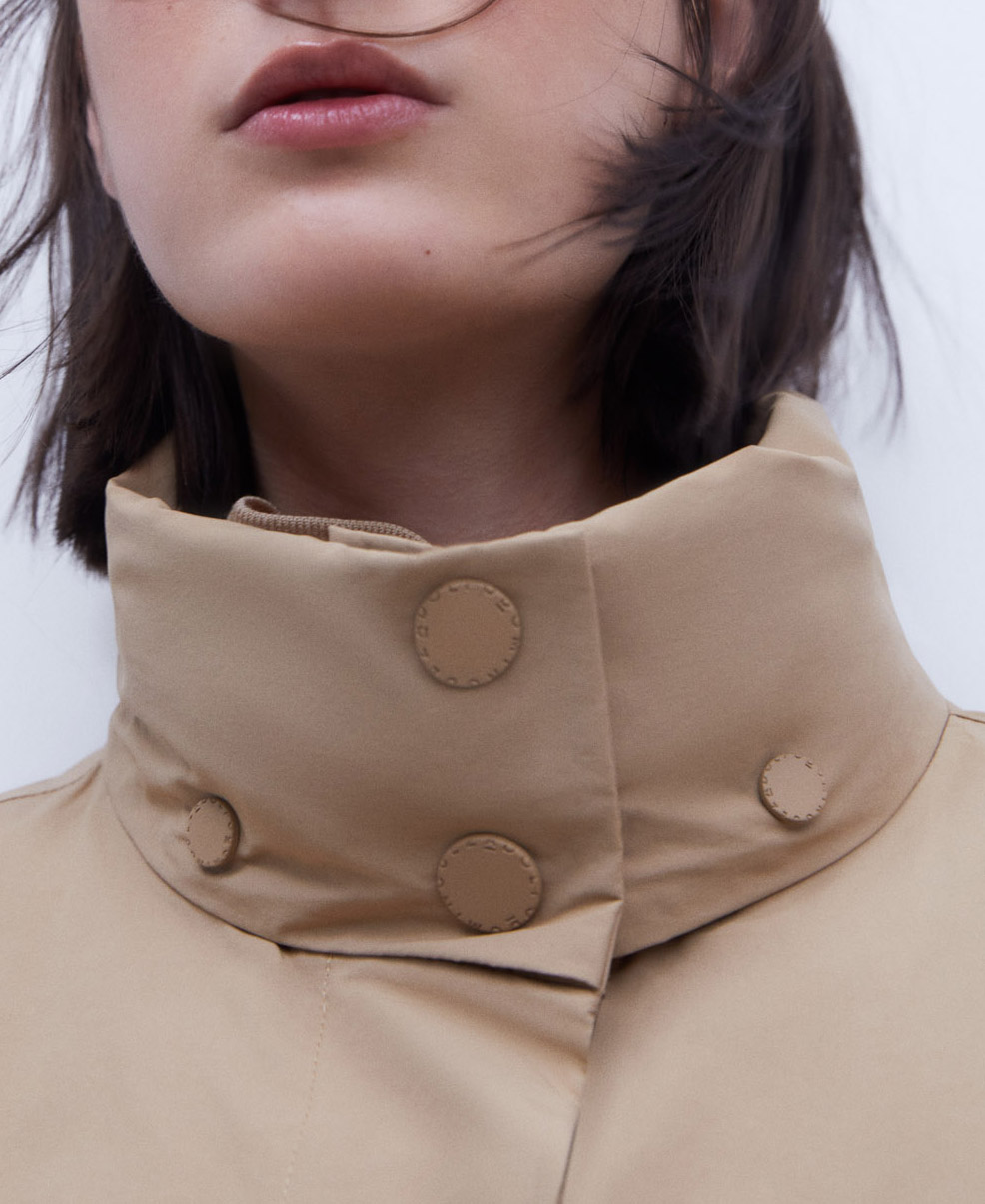 Cotton and nylon turtleneck parka image number 4