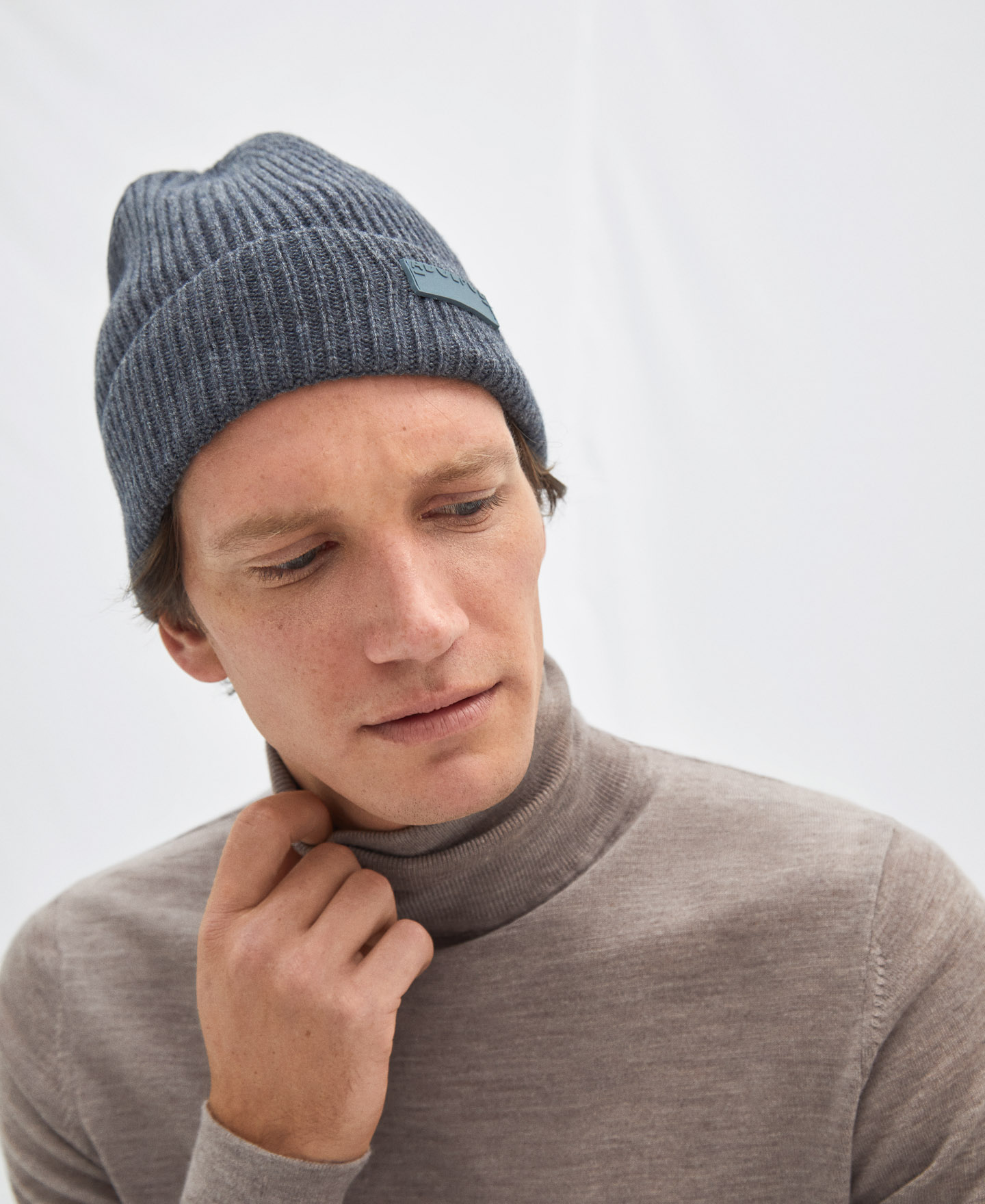 Bonnet beanie en laine mérinos image number 2