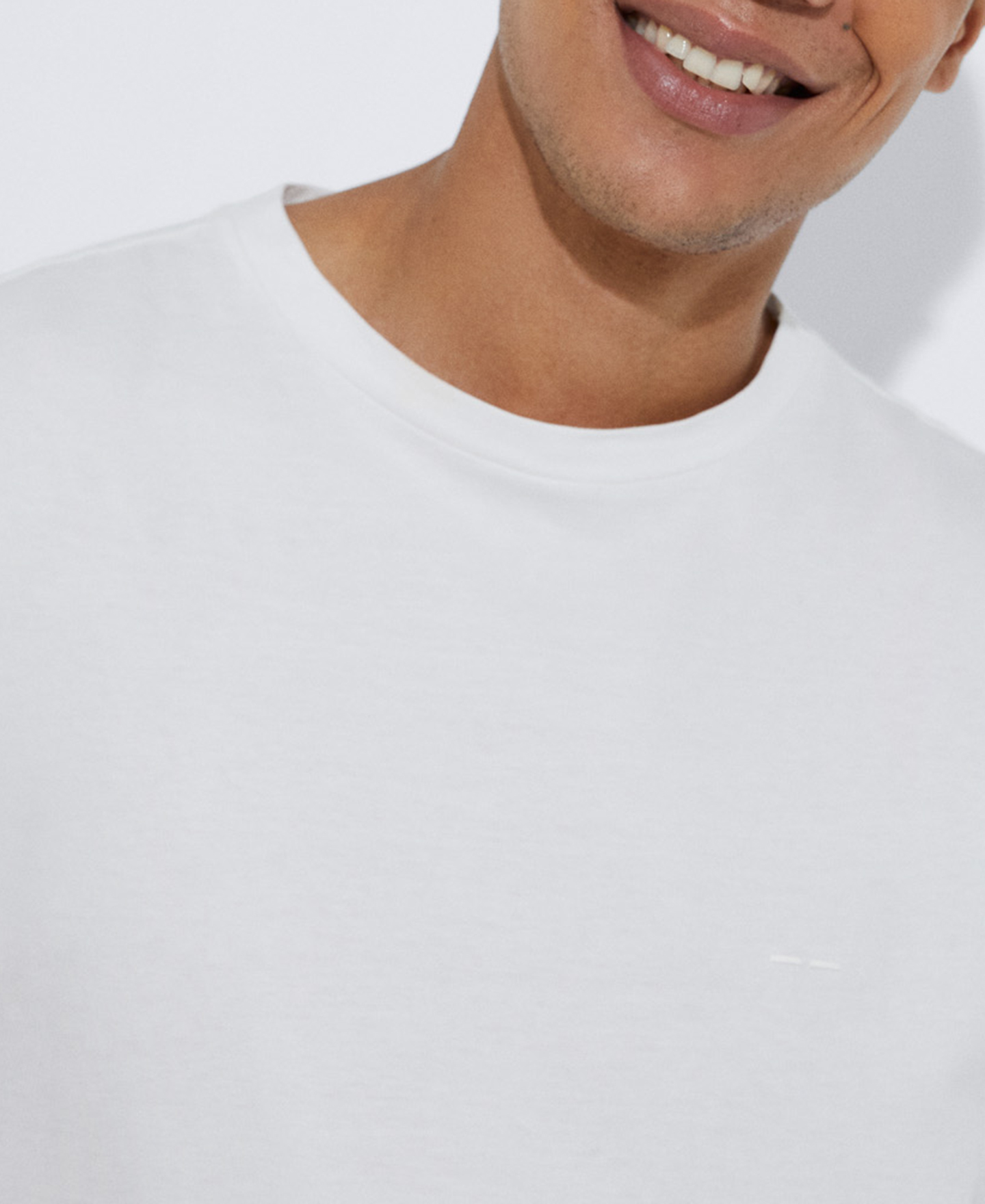 Organic cotton crew neck t-shirt image number 3