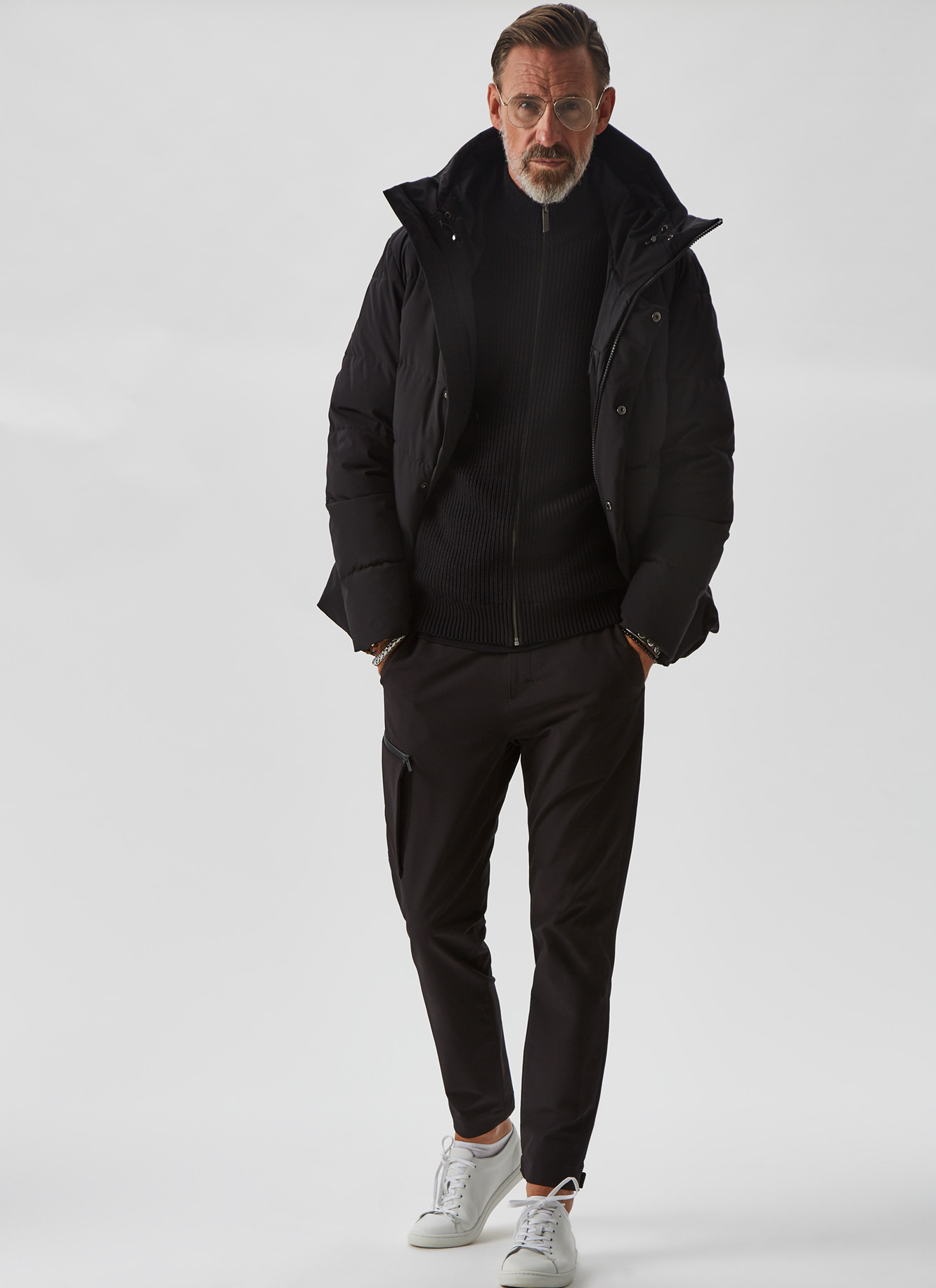 Cardigan with front zipper image number 3