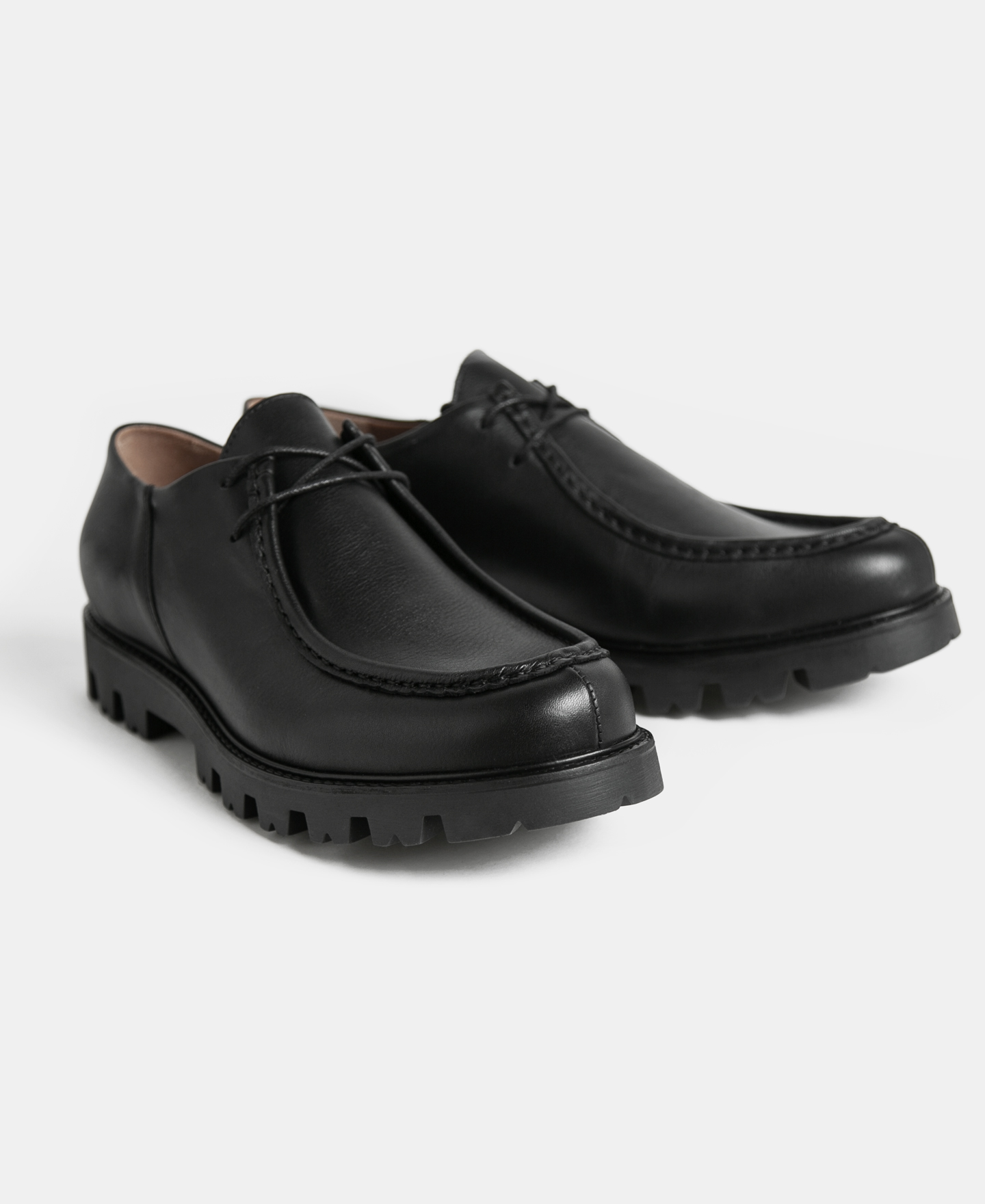 Leather moccasin with track sole image number 2