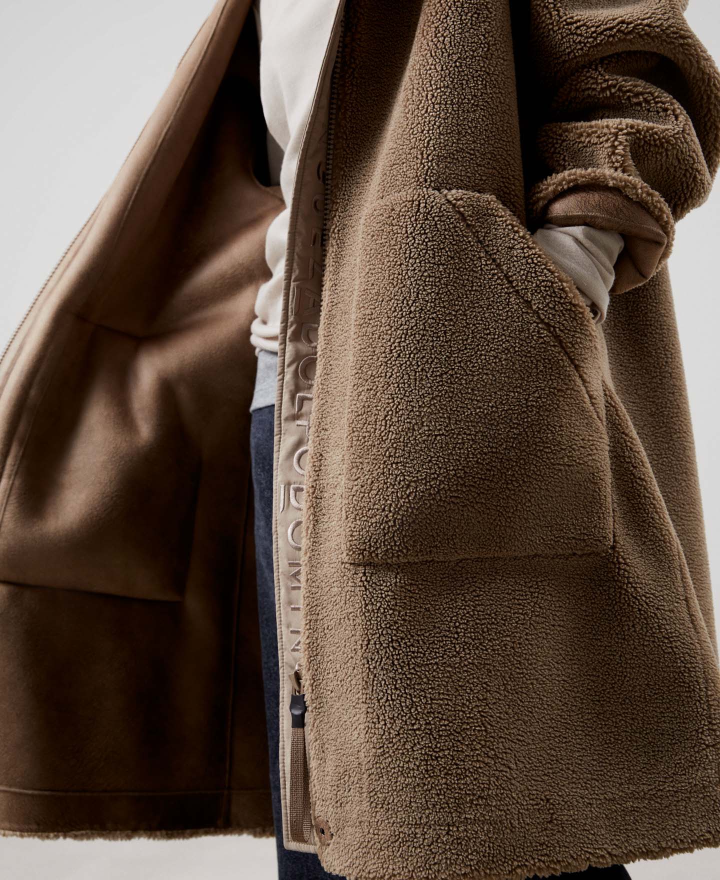 Hooded fleece coat image number 3