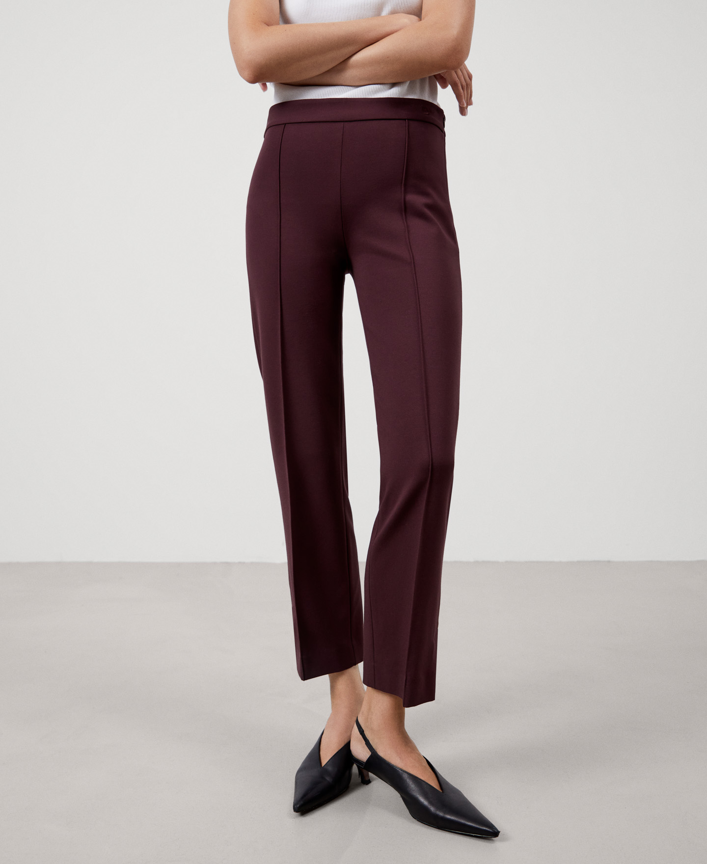 Nailon and viscose skinny trousers image number 0
