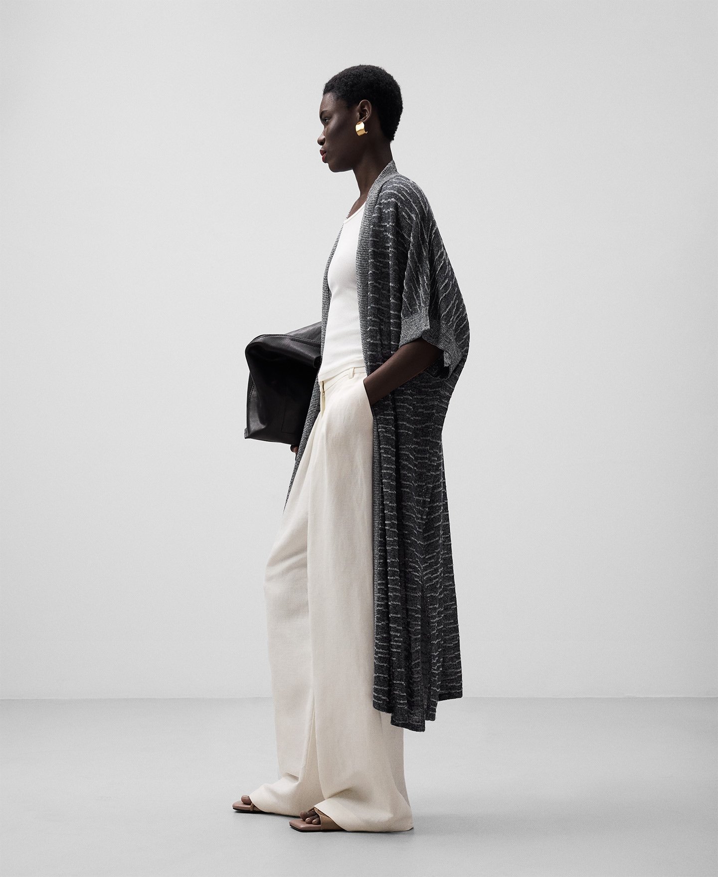 Plated knit kimono jacket woman image number 3