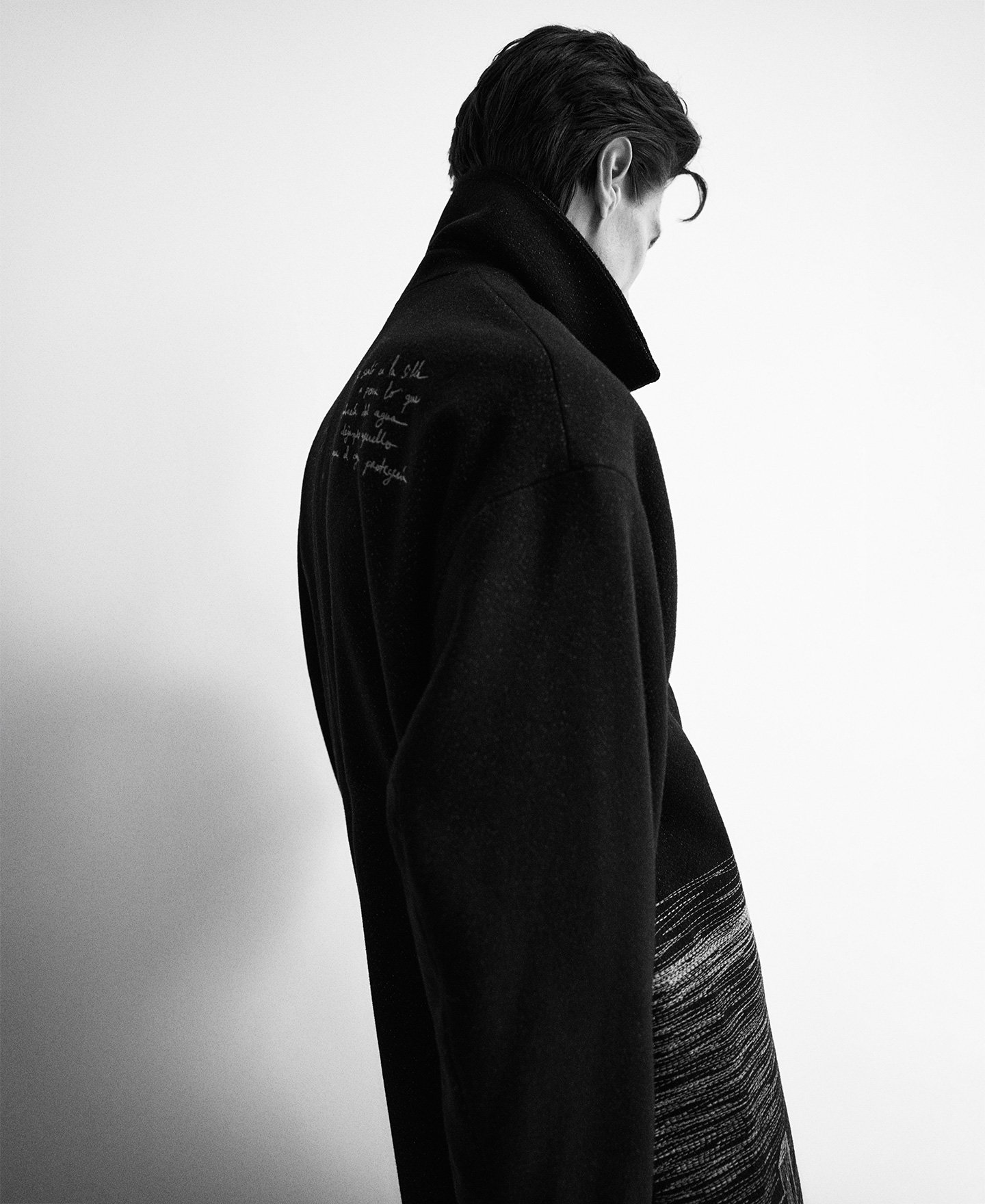 Oversize tailored embroidered coat man image number 5