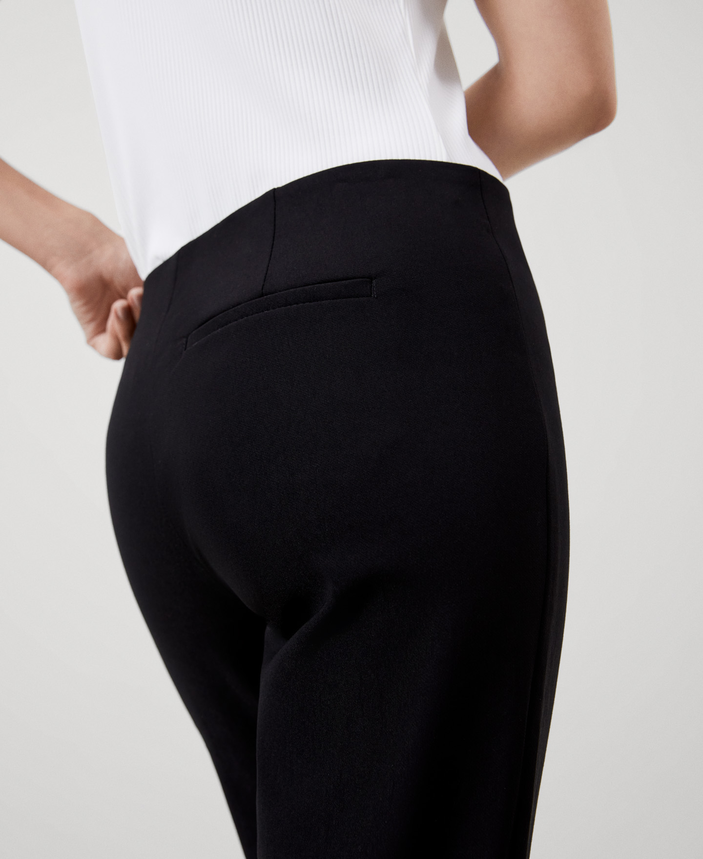 Pantalón pitillo image number 3