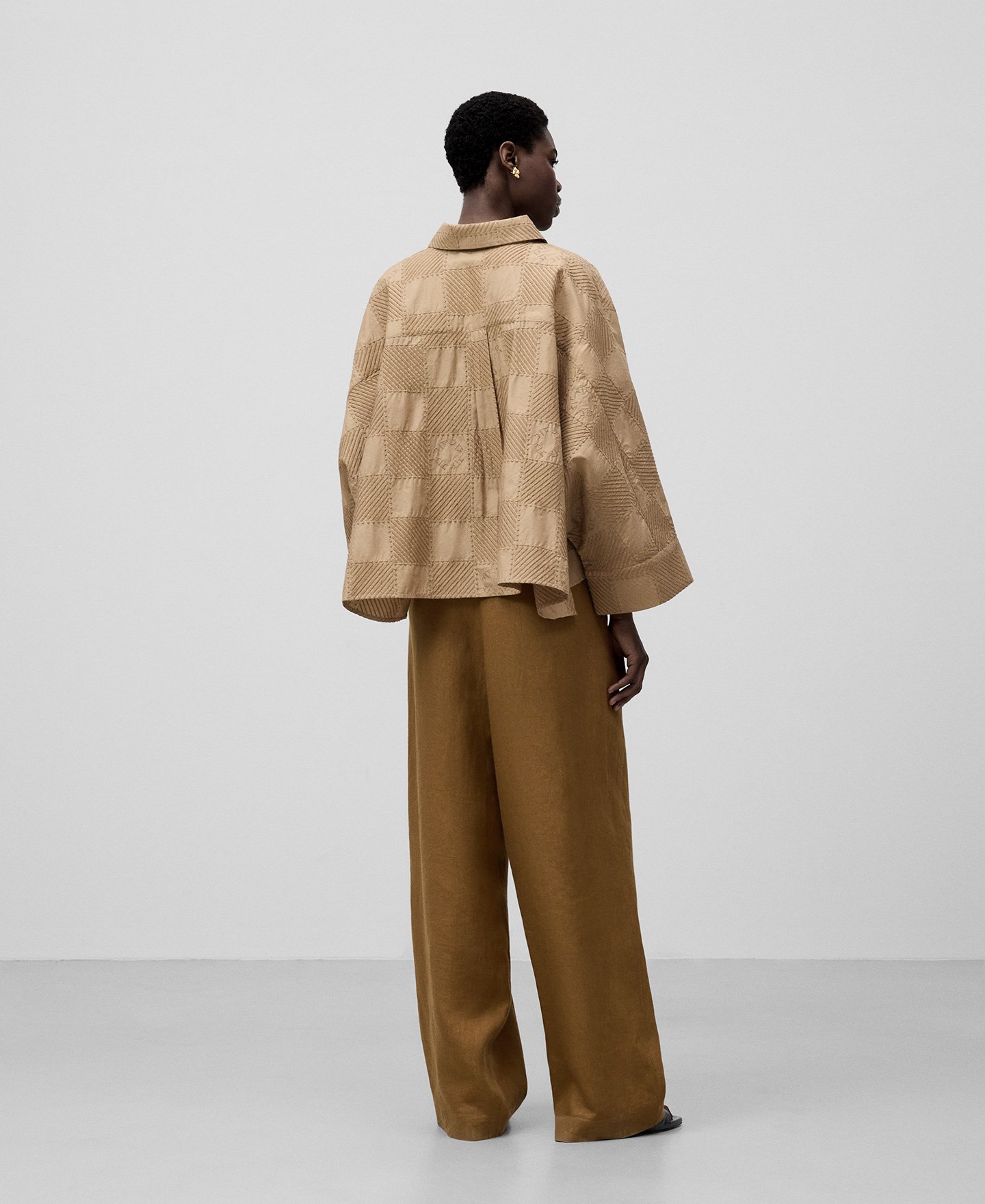 Embroidered loose shirt woman image number 2
