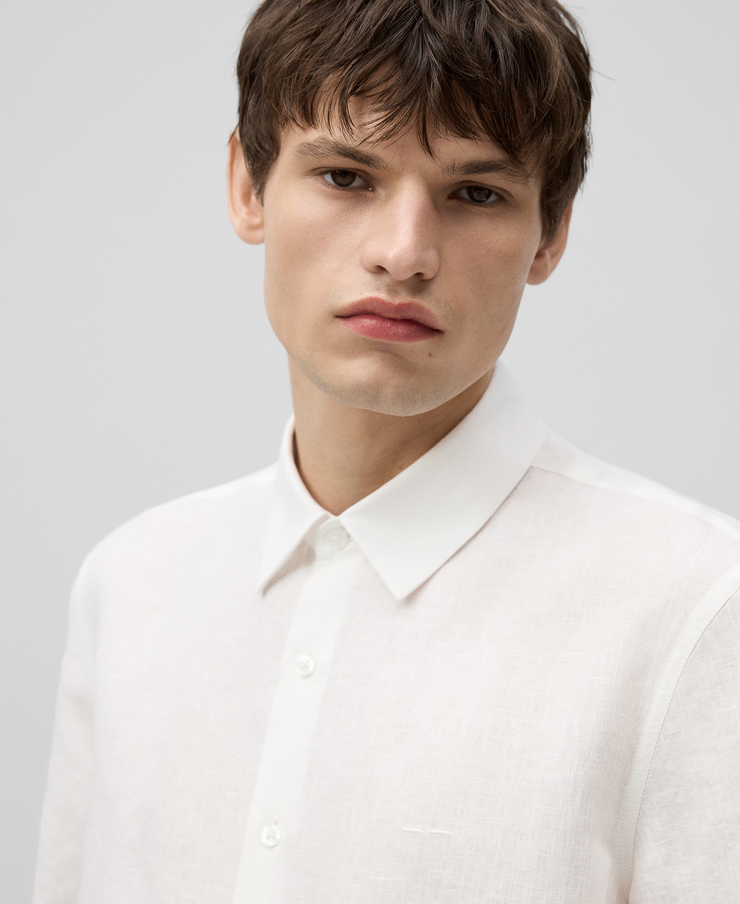 Camisa cuello solapa lino europeo hombre image number 3