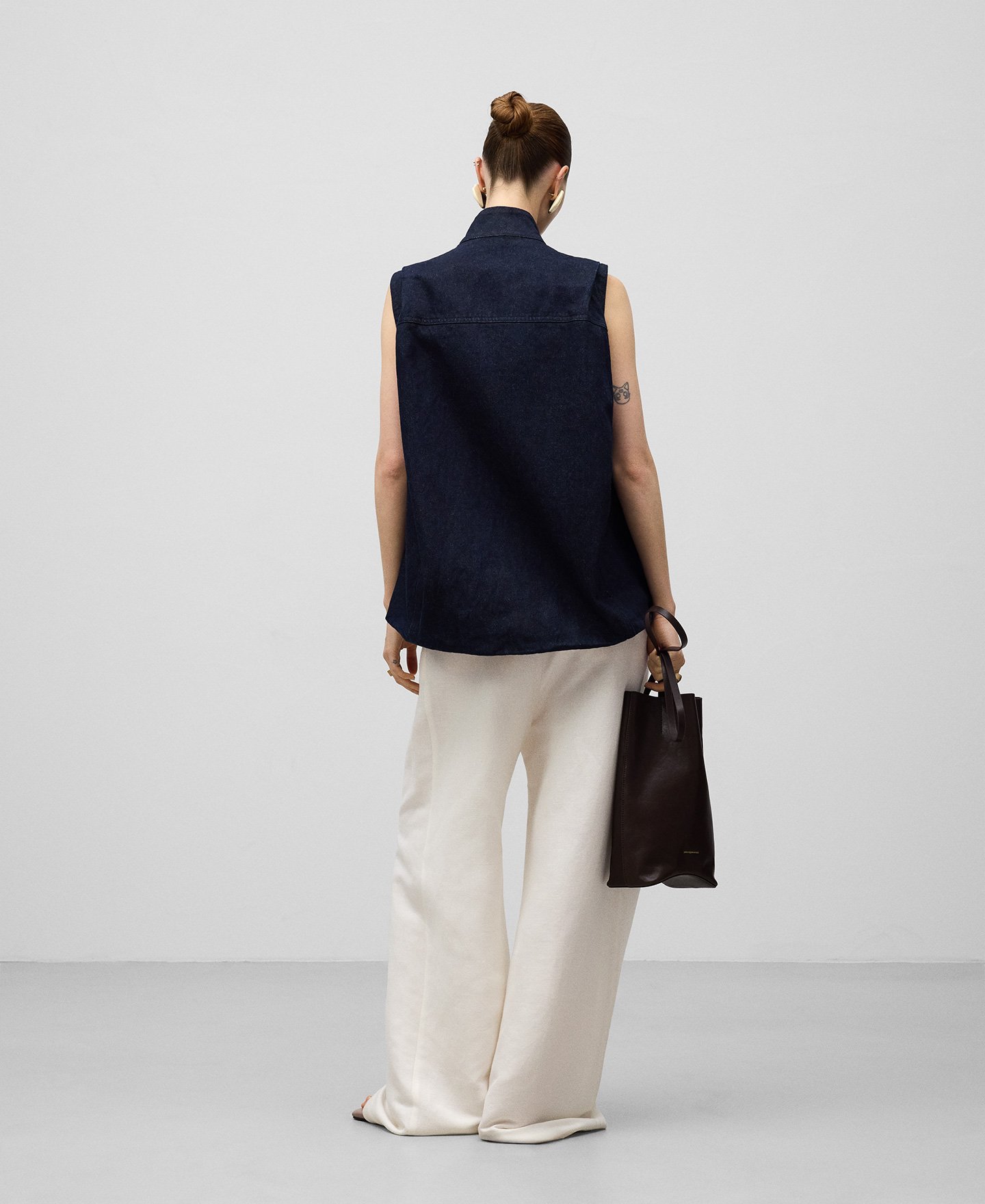 Organic cotton denim vest woman image number 2