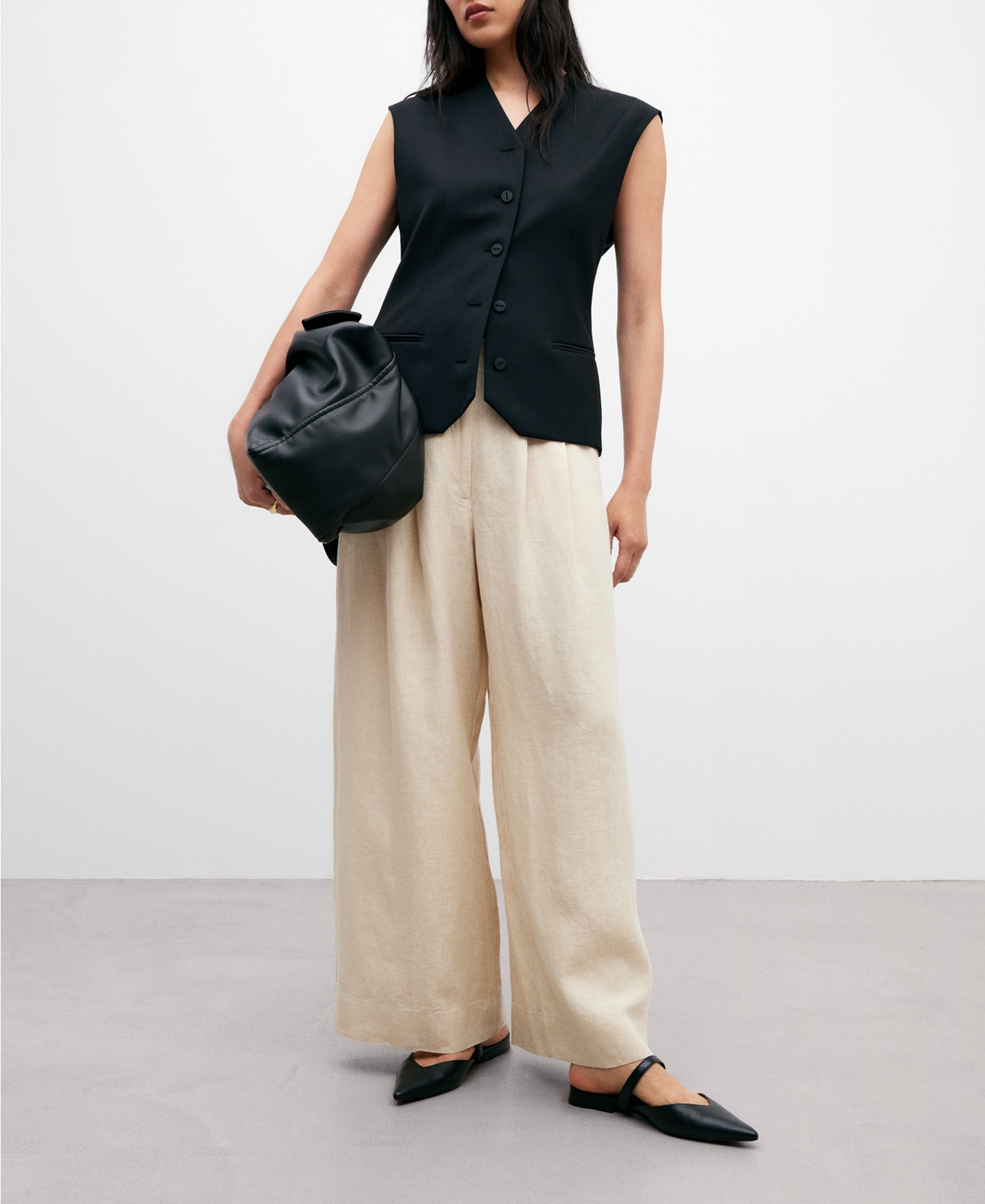 Pantalón de pinzas en lino europeo image number 1