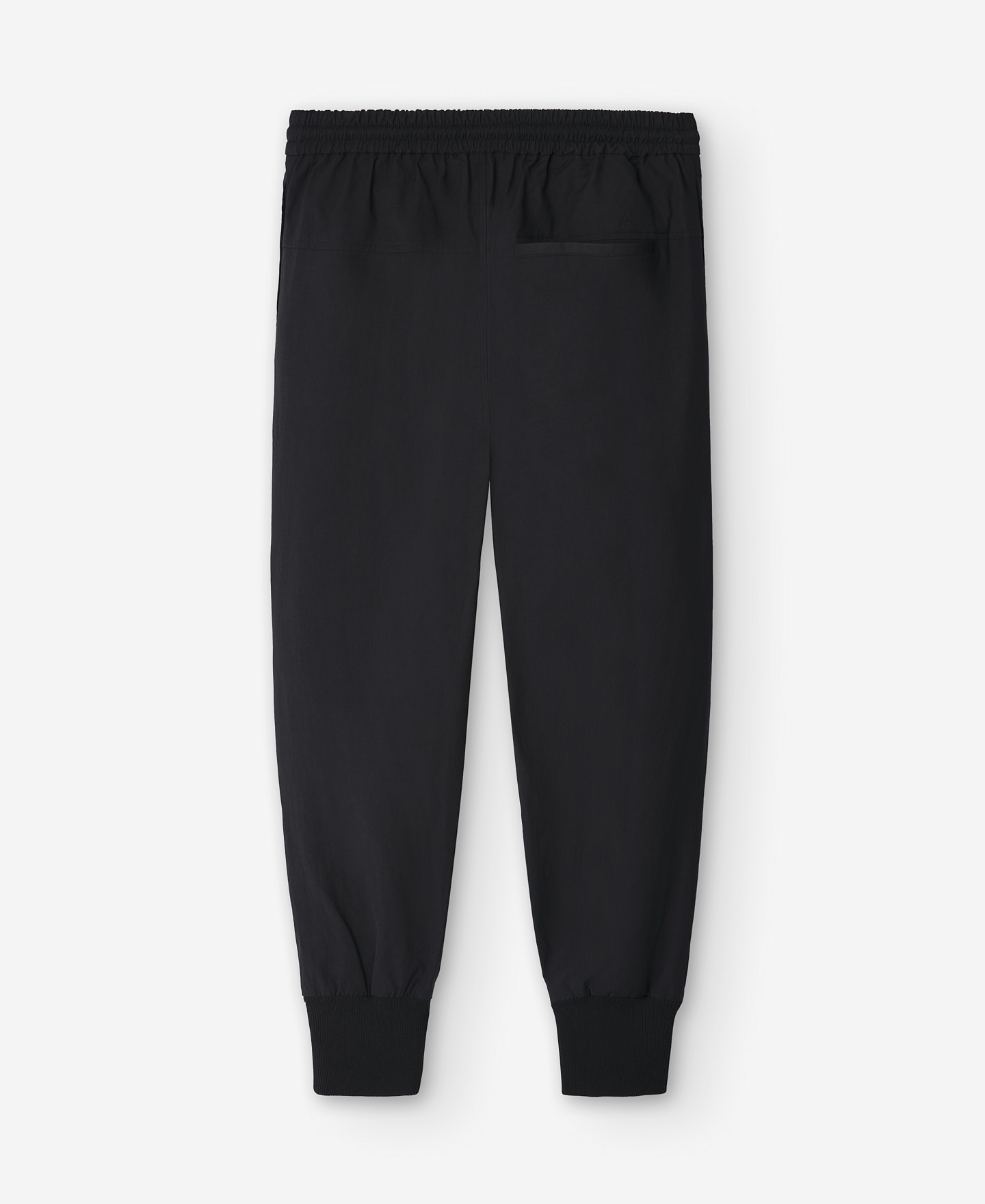 Jogger preto para homem em tecido técnico image number 5
