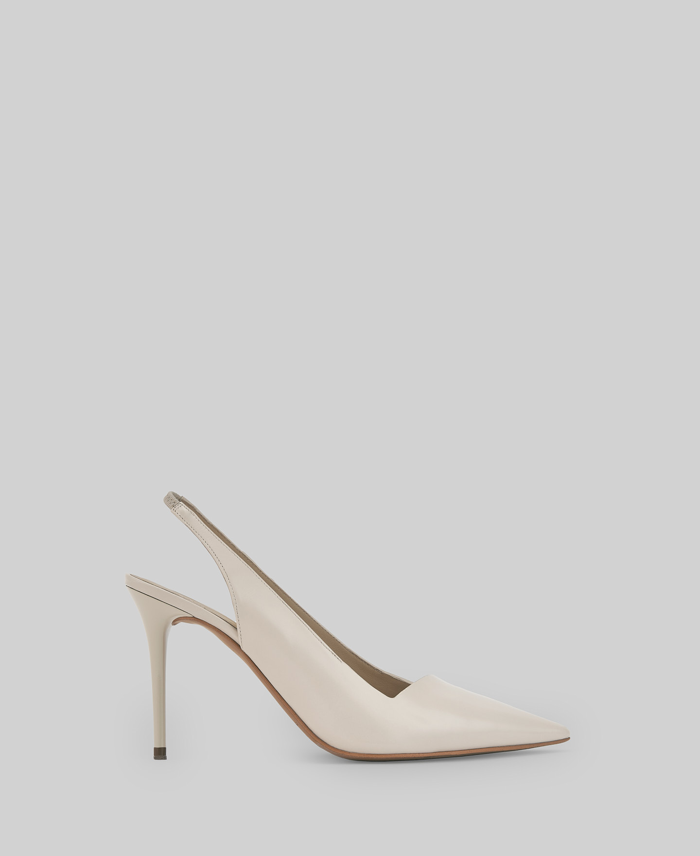 Zapato de tac&oacute;n en piel mujer image number 0