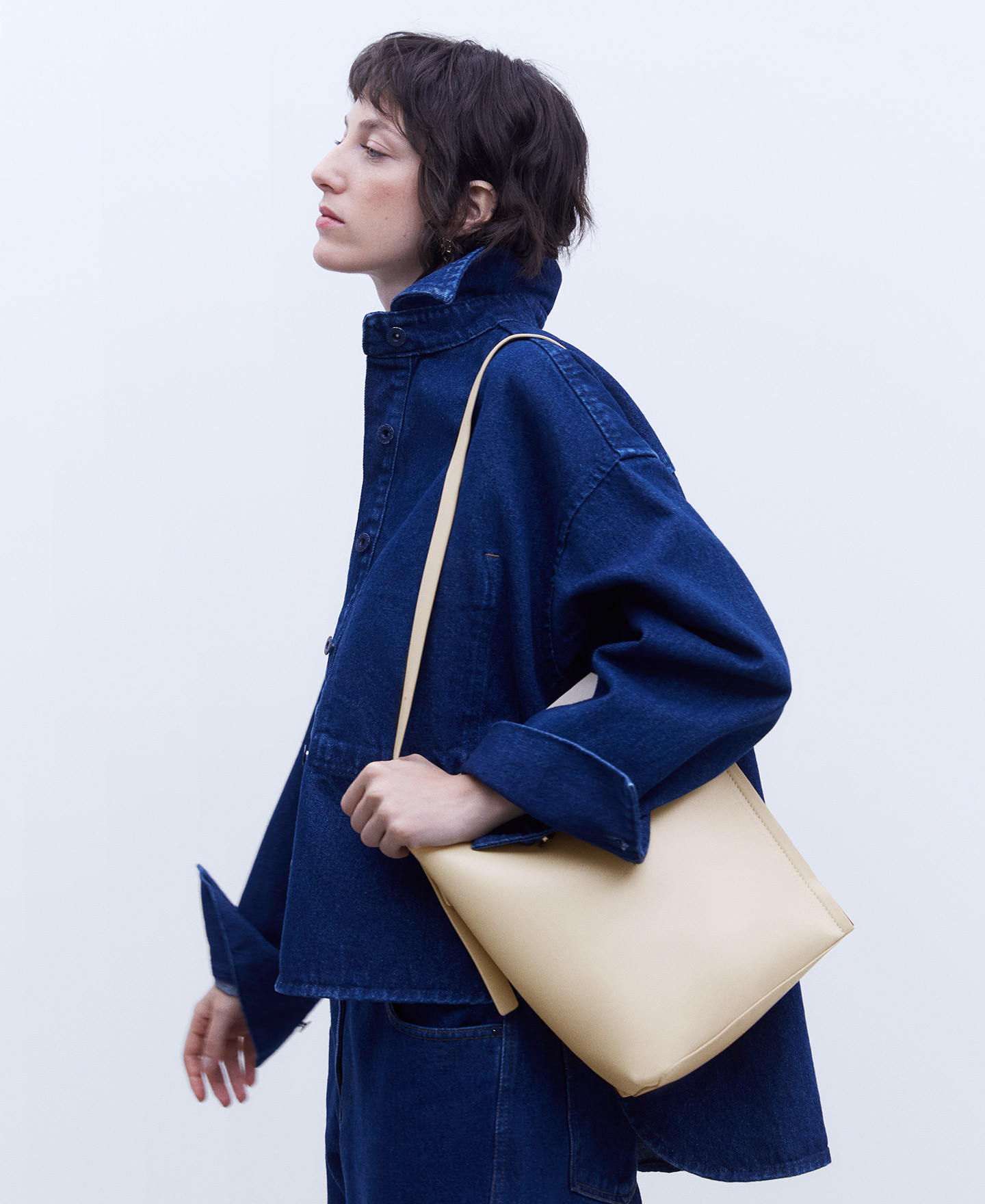 Made in Spain leather hobo bag image number 4