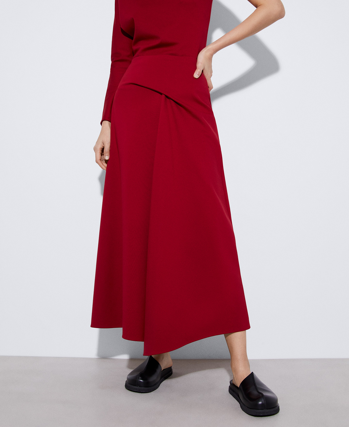 Responsible viscose pleated skirt image number 0