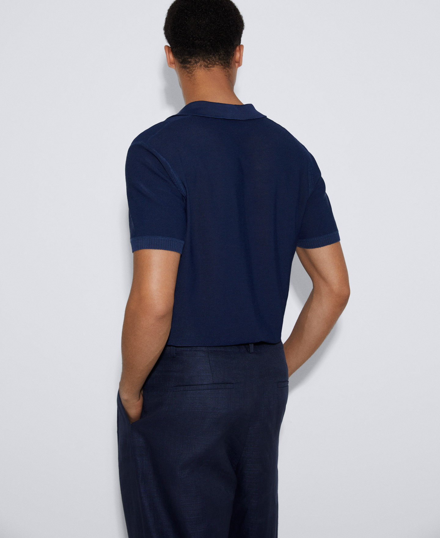 V-neck polo shirt image number 2