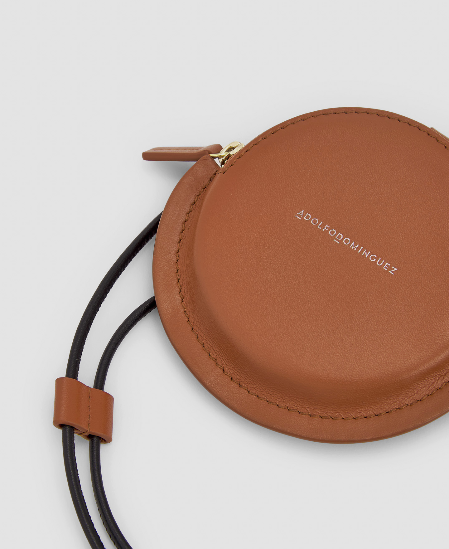 Round vachetta coin purse image number 1