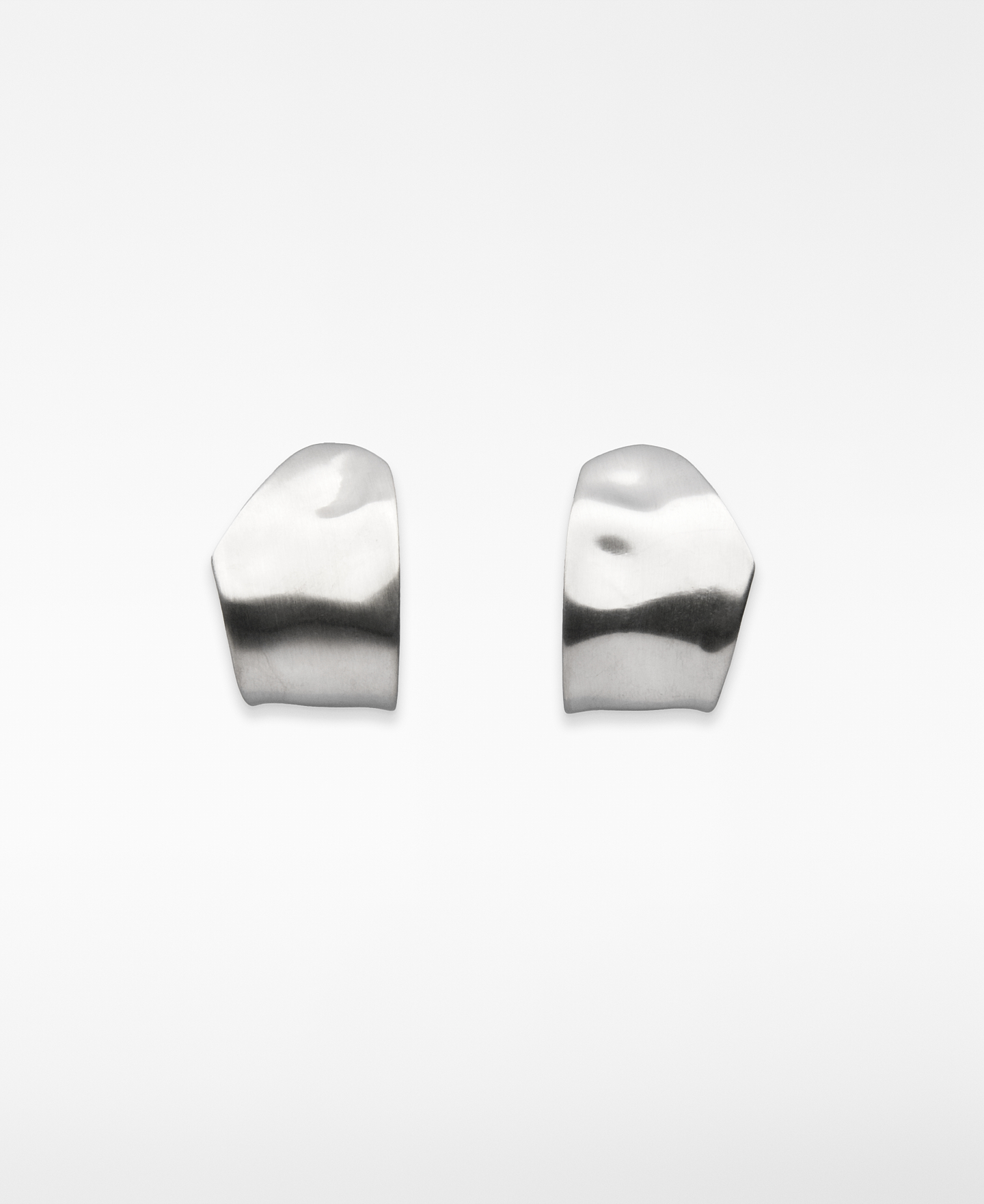 Metallic irregular earring hoops woman image number 0