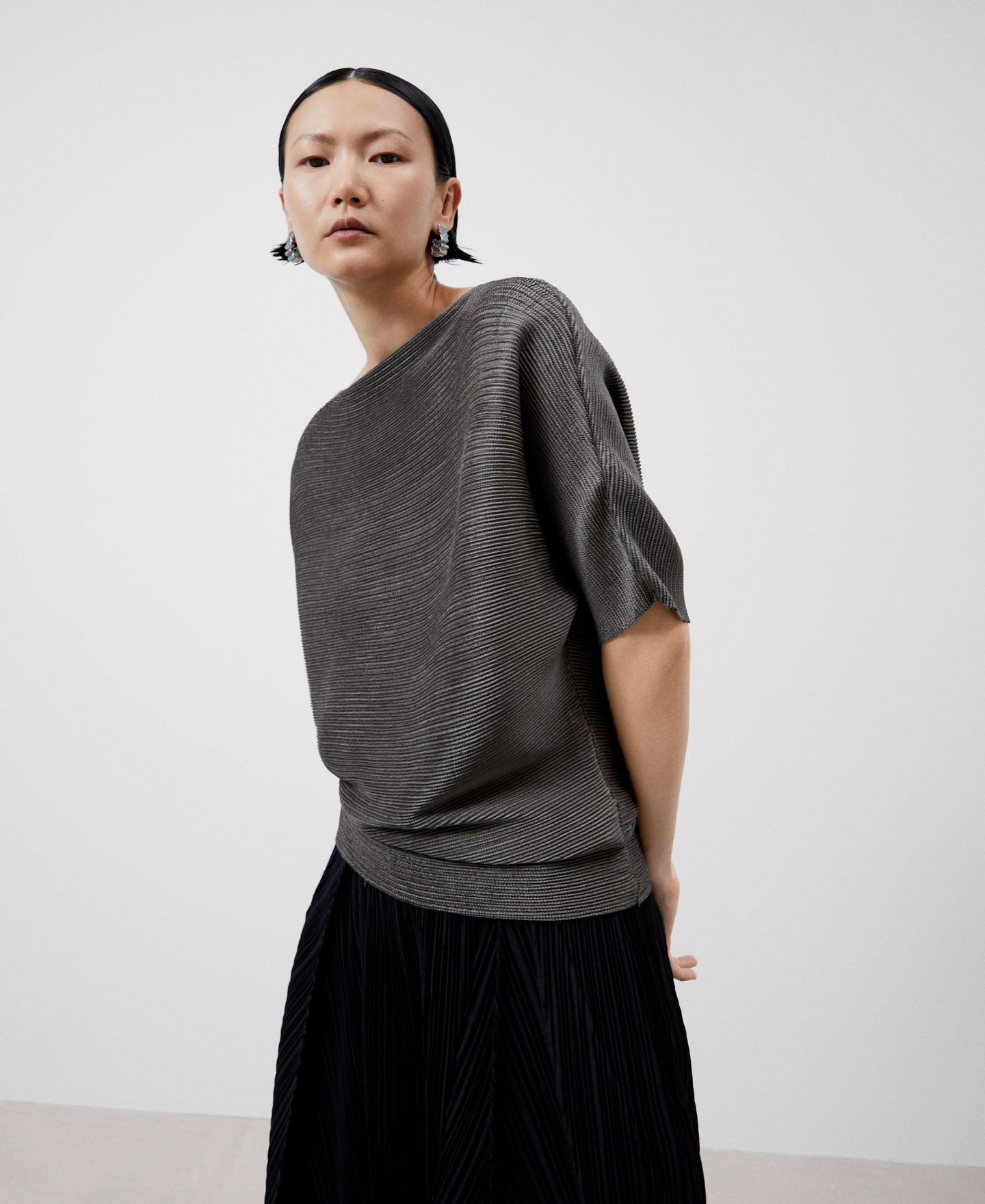 Crinkle bat sleeve sweater image number 0