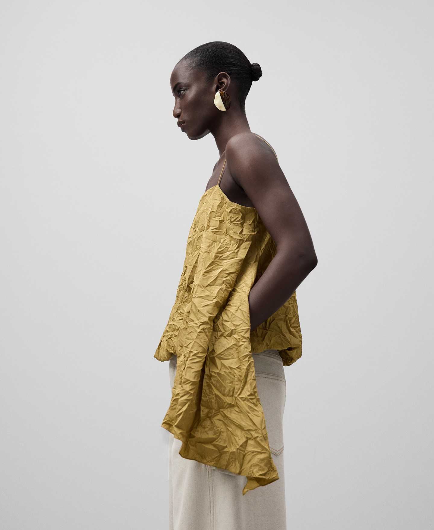 Asymmetrical piece strap top woman image number 3