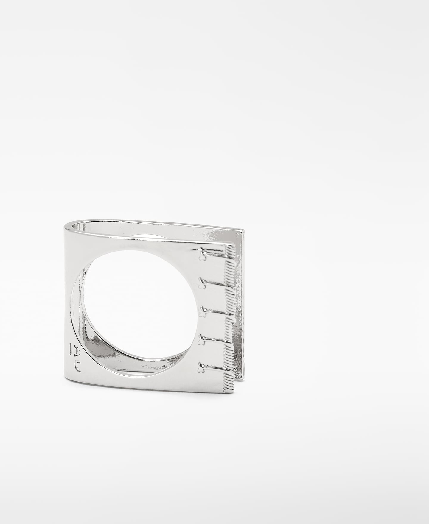 Square ring with tape measure design image number 1