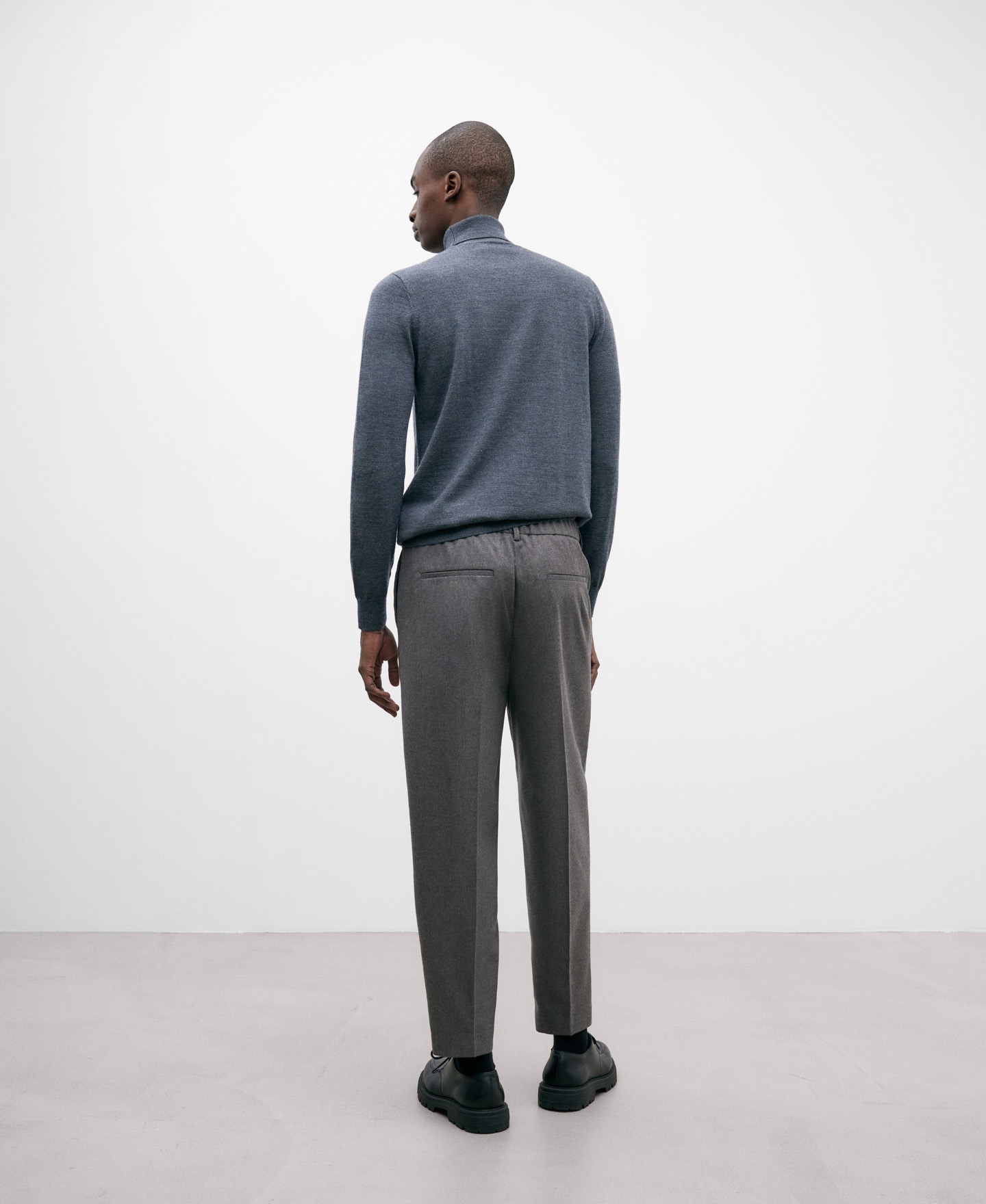 Tailored trousers for men in stone image number 2