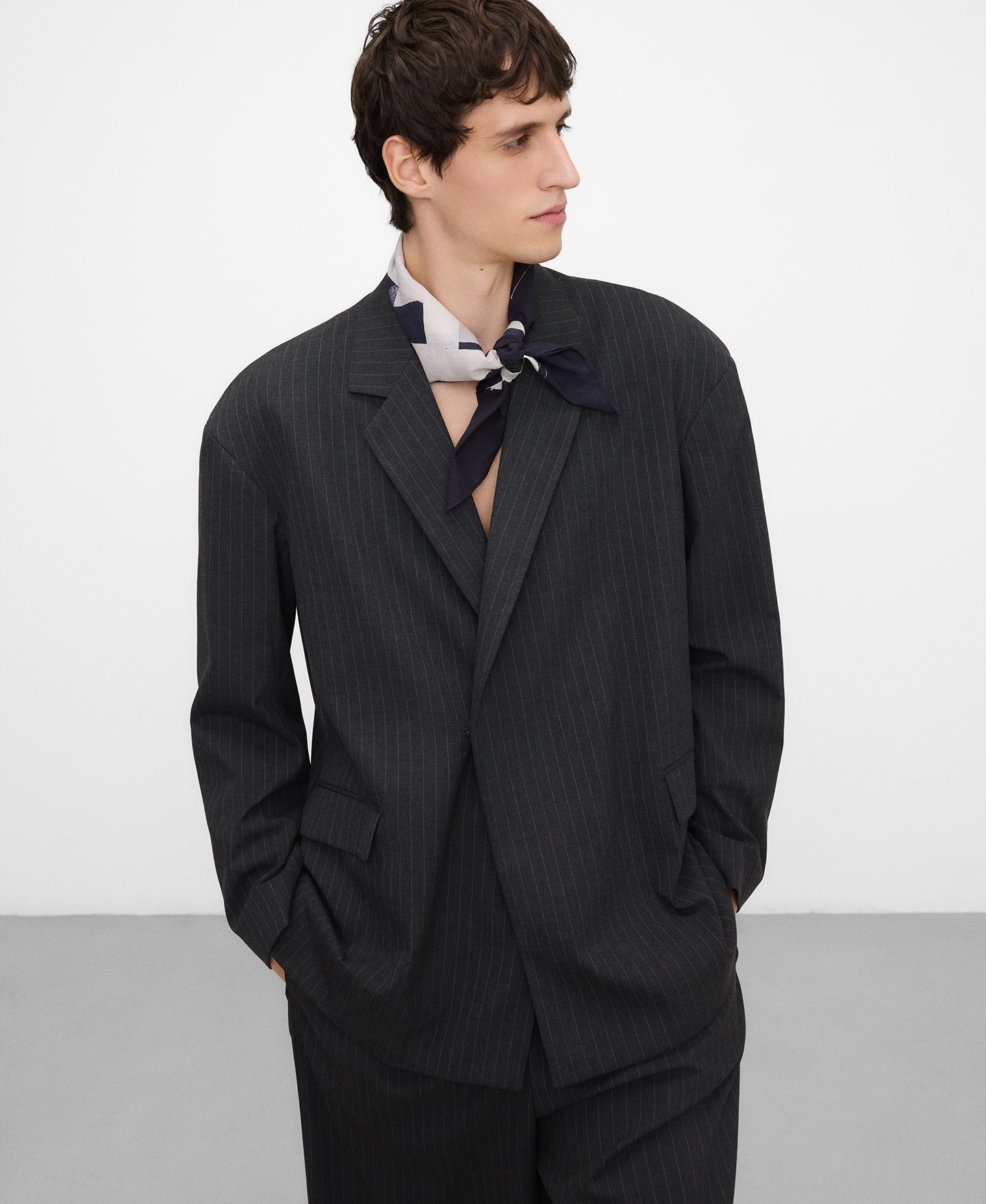 Cotton printed scarf man image number 5