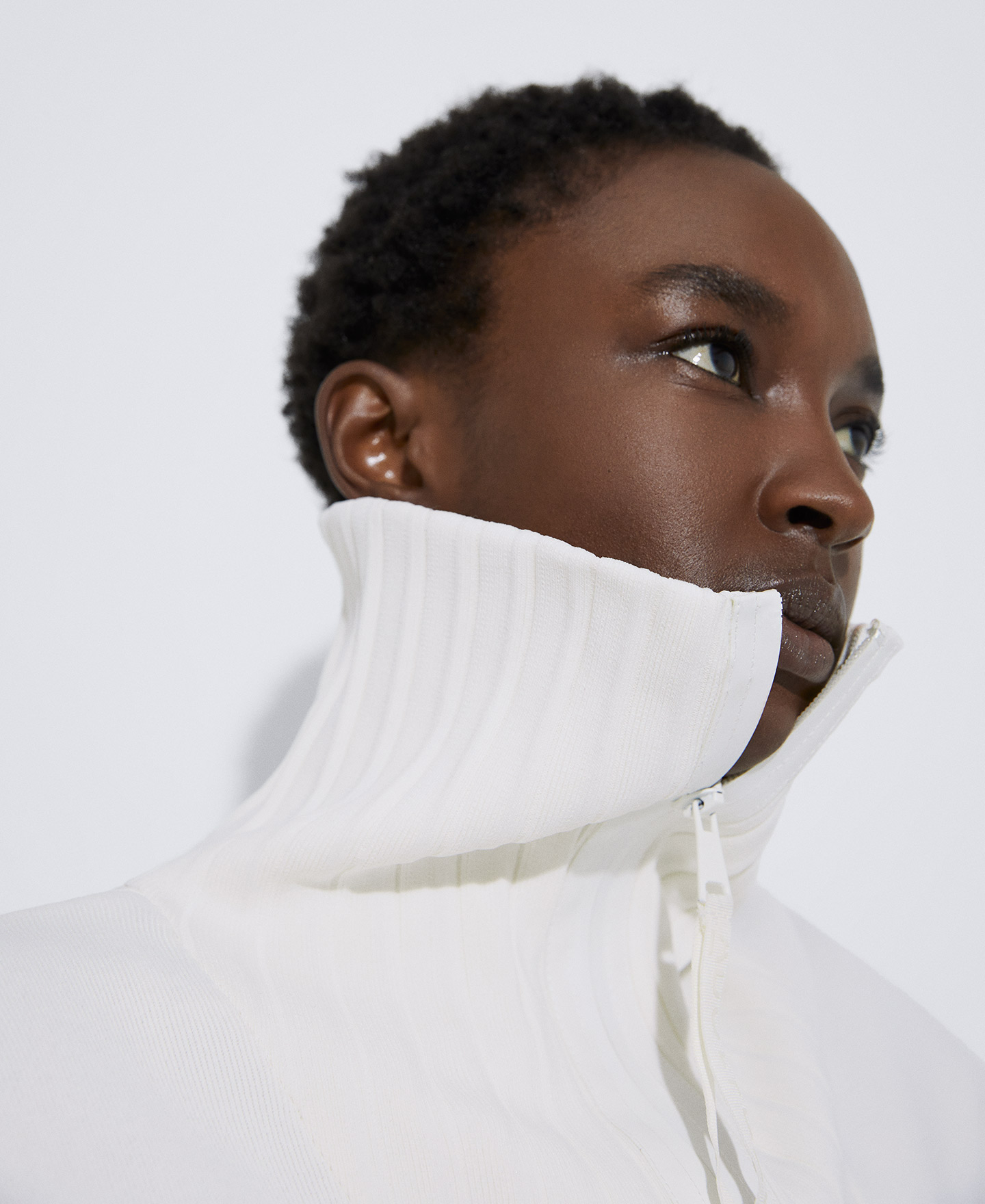 Viscose and recycled nylon sweater image number 3