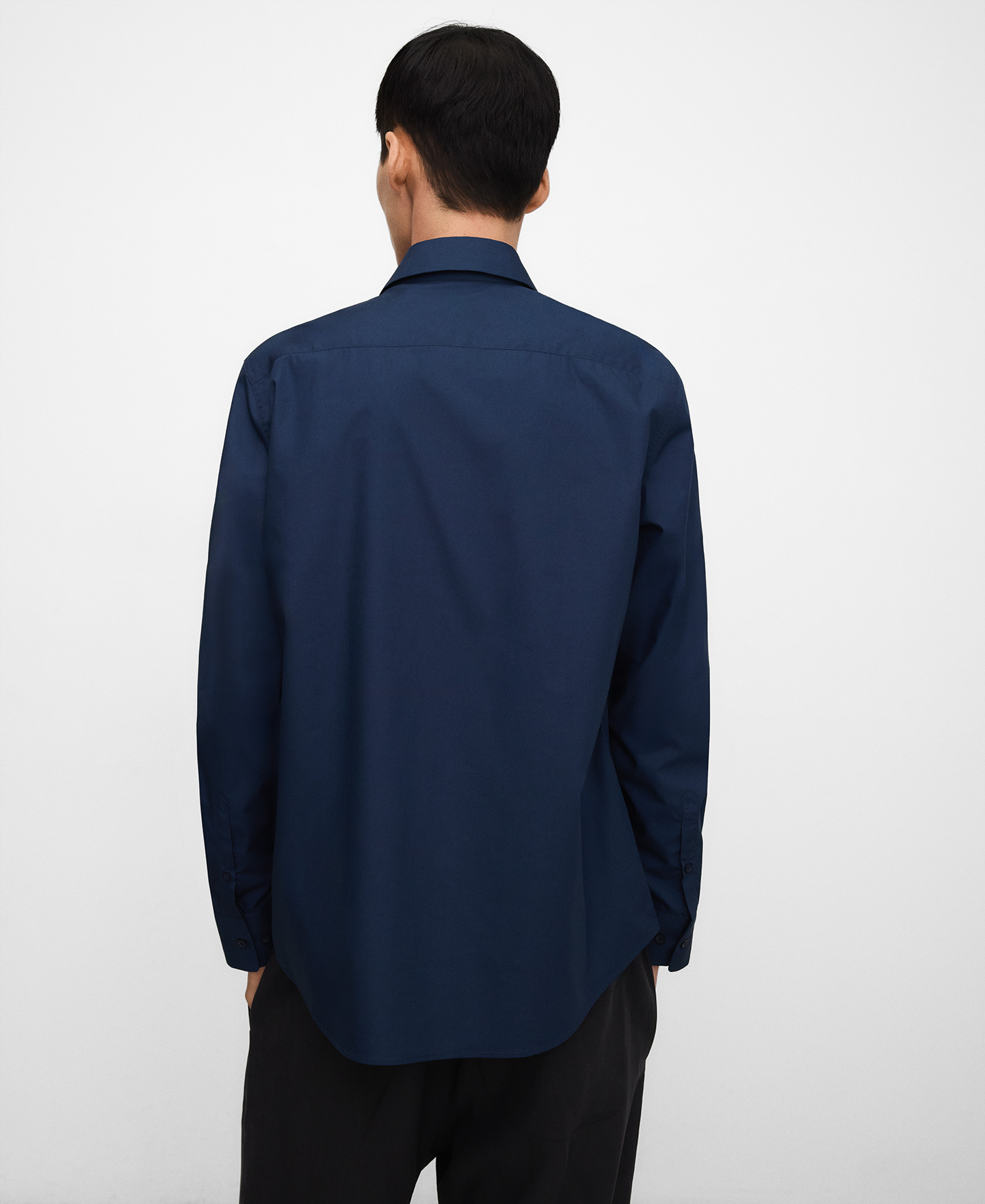 Camisa regular fit algod&oacute;n org&aacute;nico image number 2