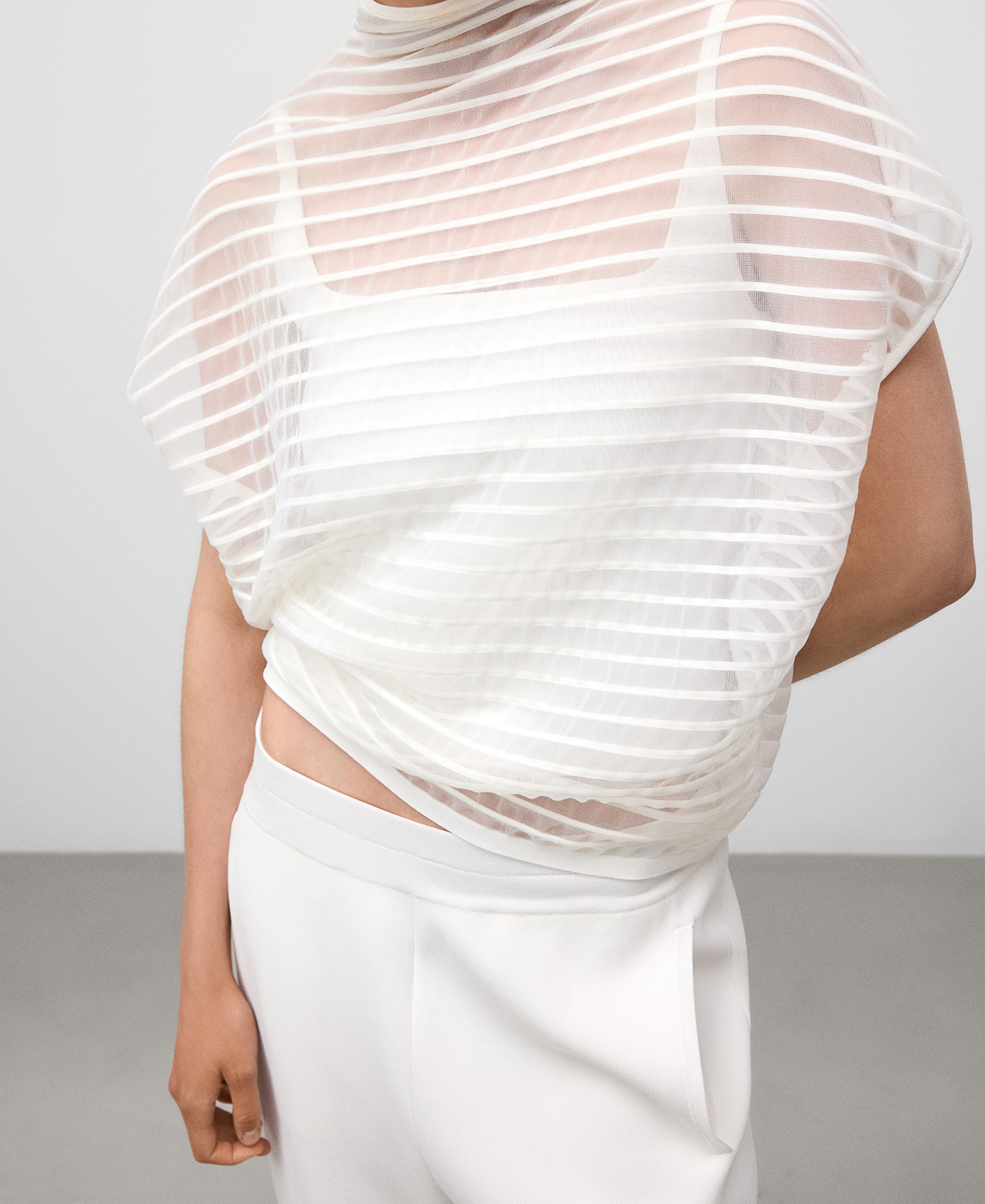 Sheer striped sweater woman image number 3