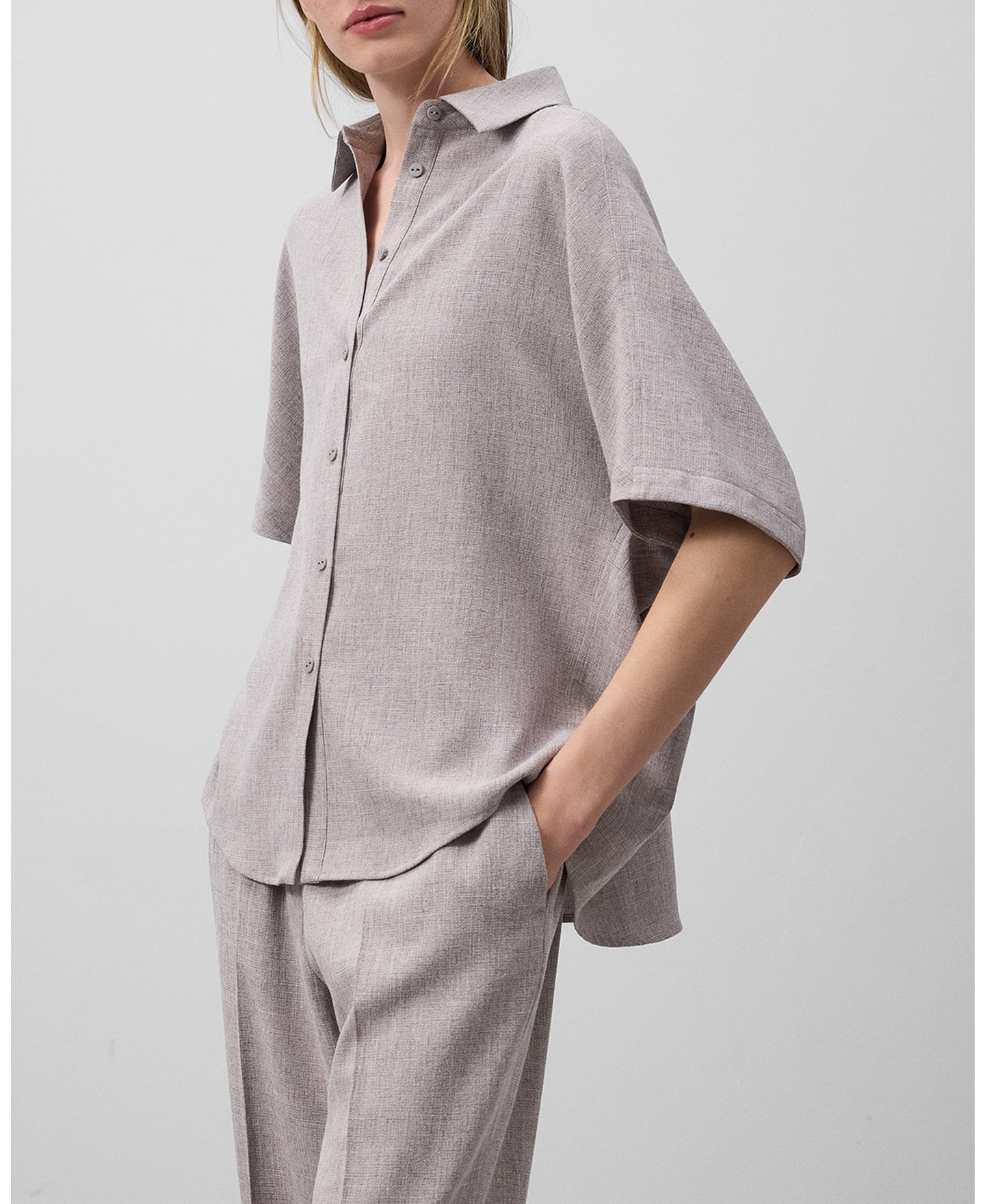 Camisa oversize manga corta mujer image number 0