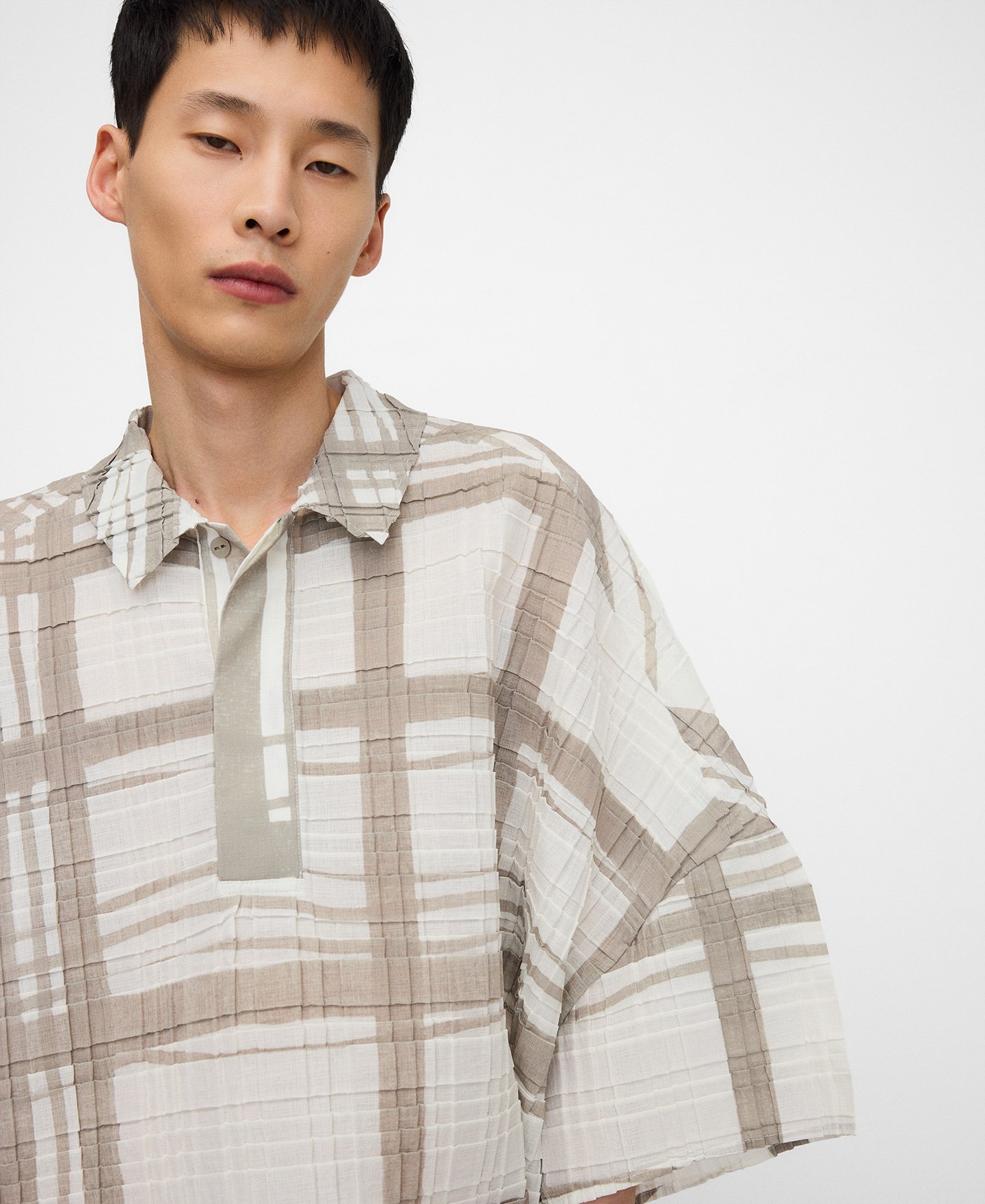 Checkered crinkle shirt image number 3