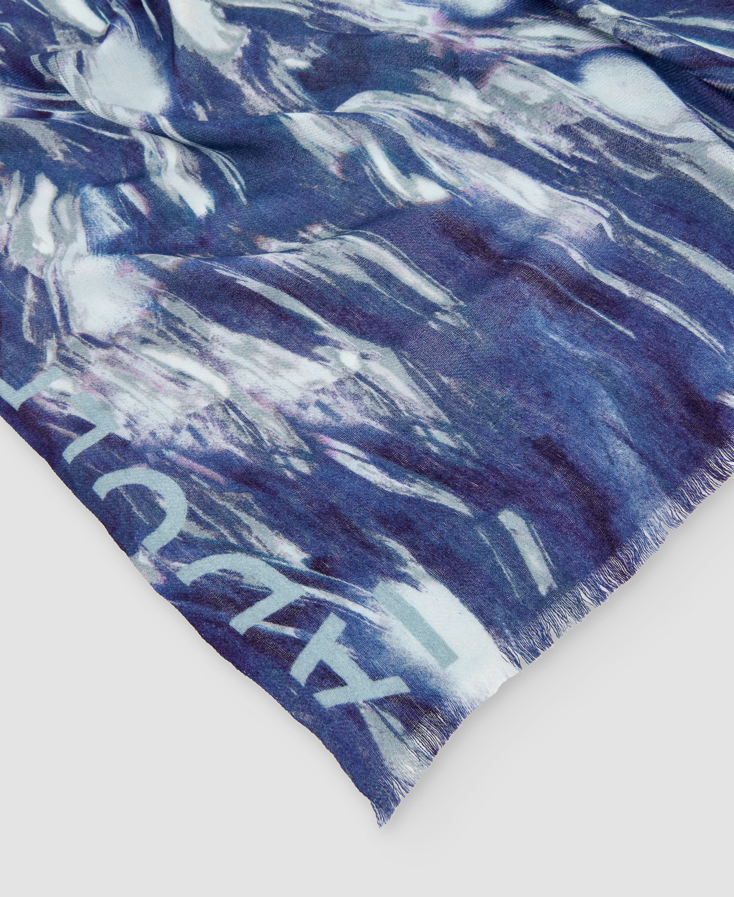 Modal and merino wool Preform shawl image number 2