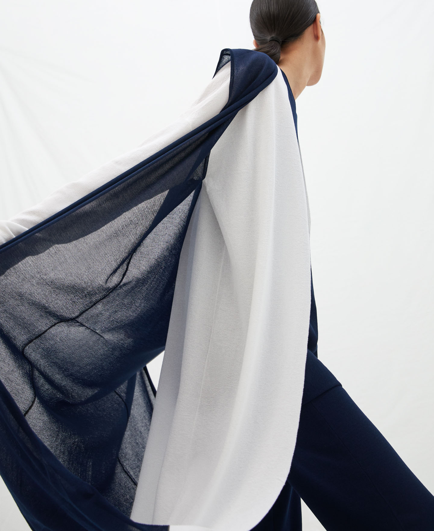Chaqueta oversize en viscosa image number 3
