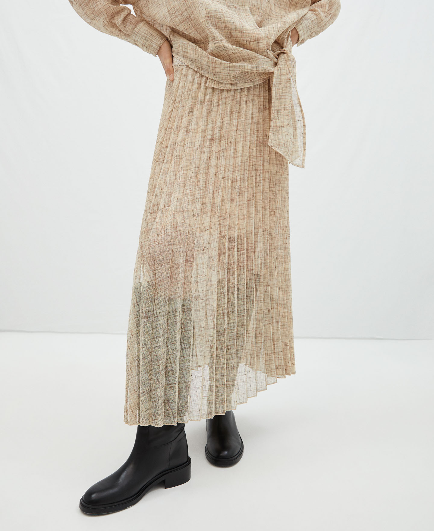 Heron pleated skirt image number 0