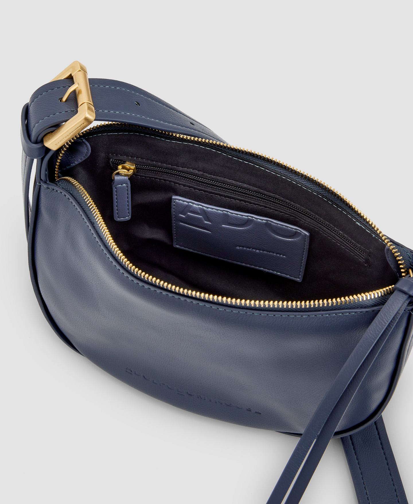 Responsible materials shoulder bag image number 2