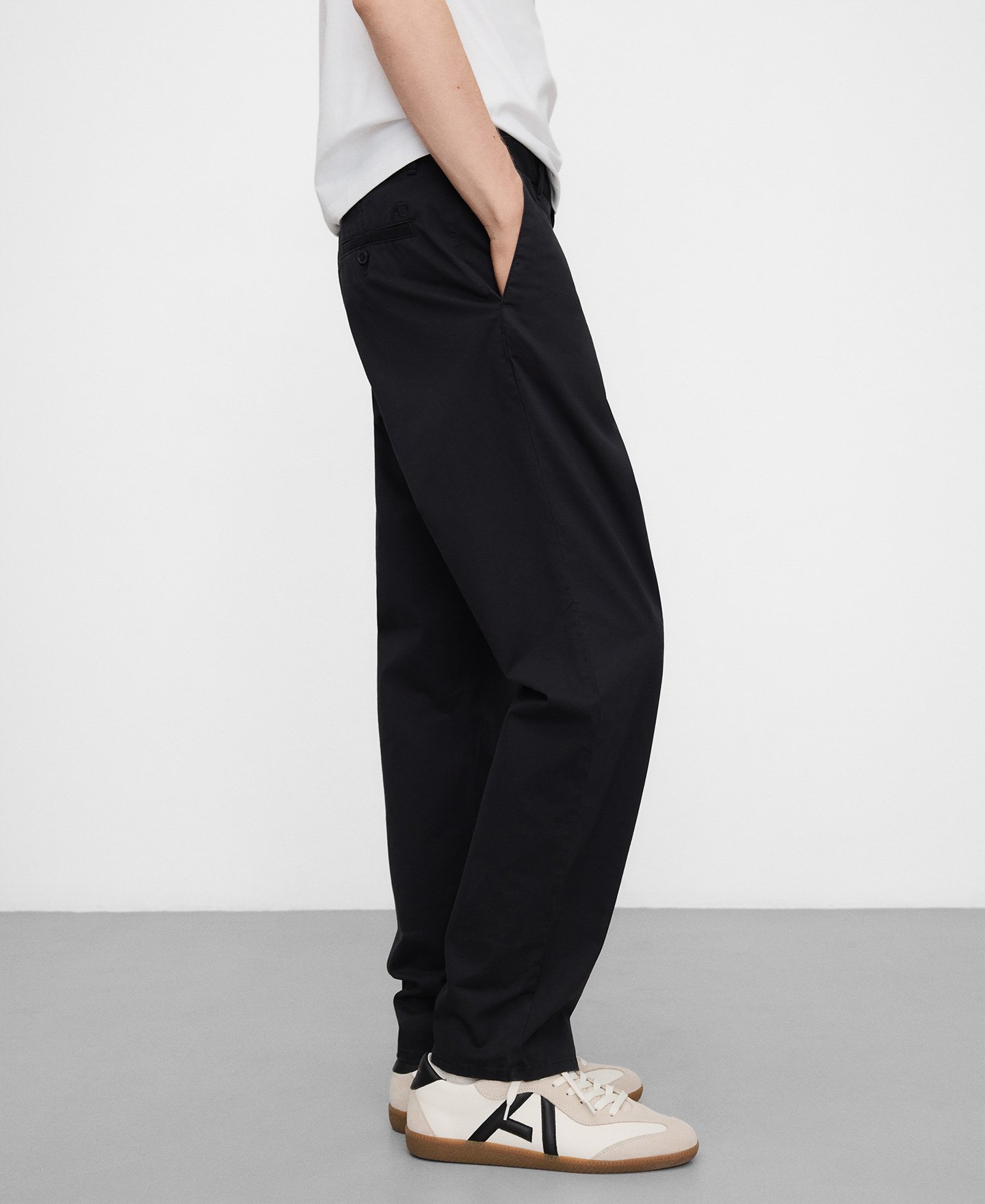 Regular fit chino trousers man image number 0