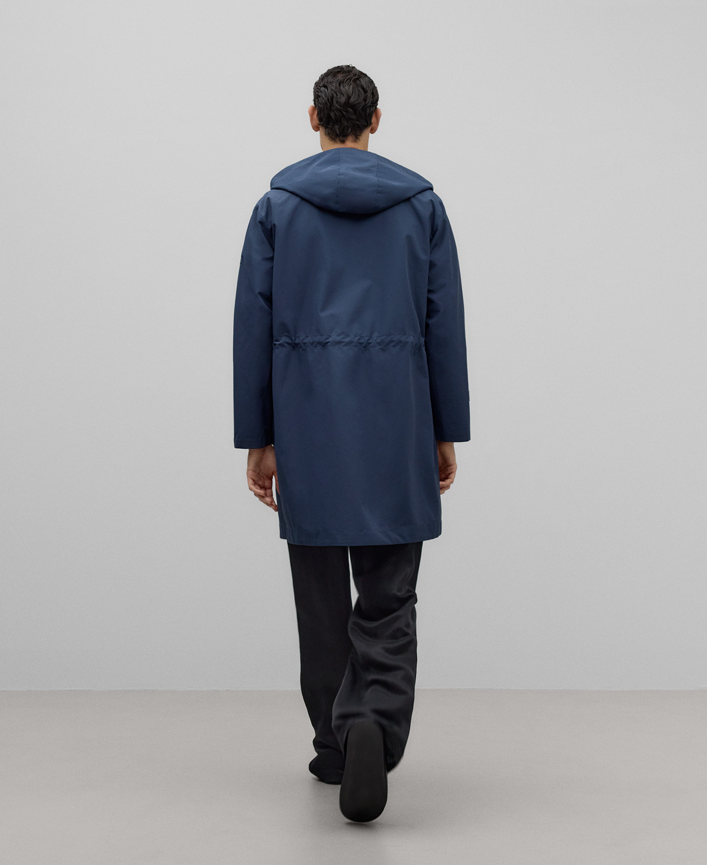 Blue hooded parka man image number 2