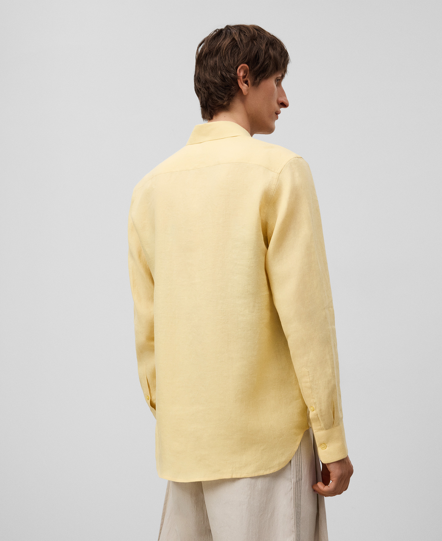 European linen lapel collar shirt man image number 2