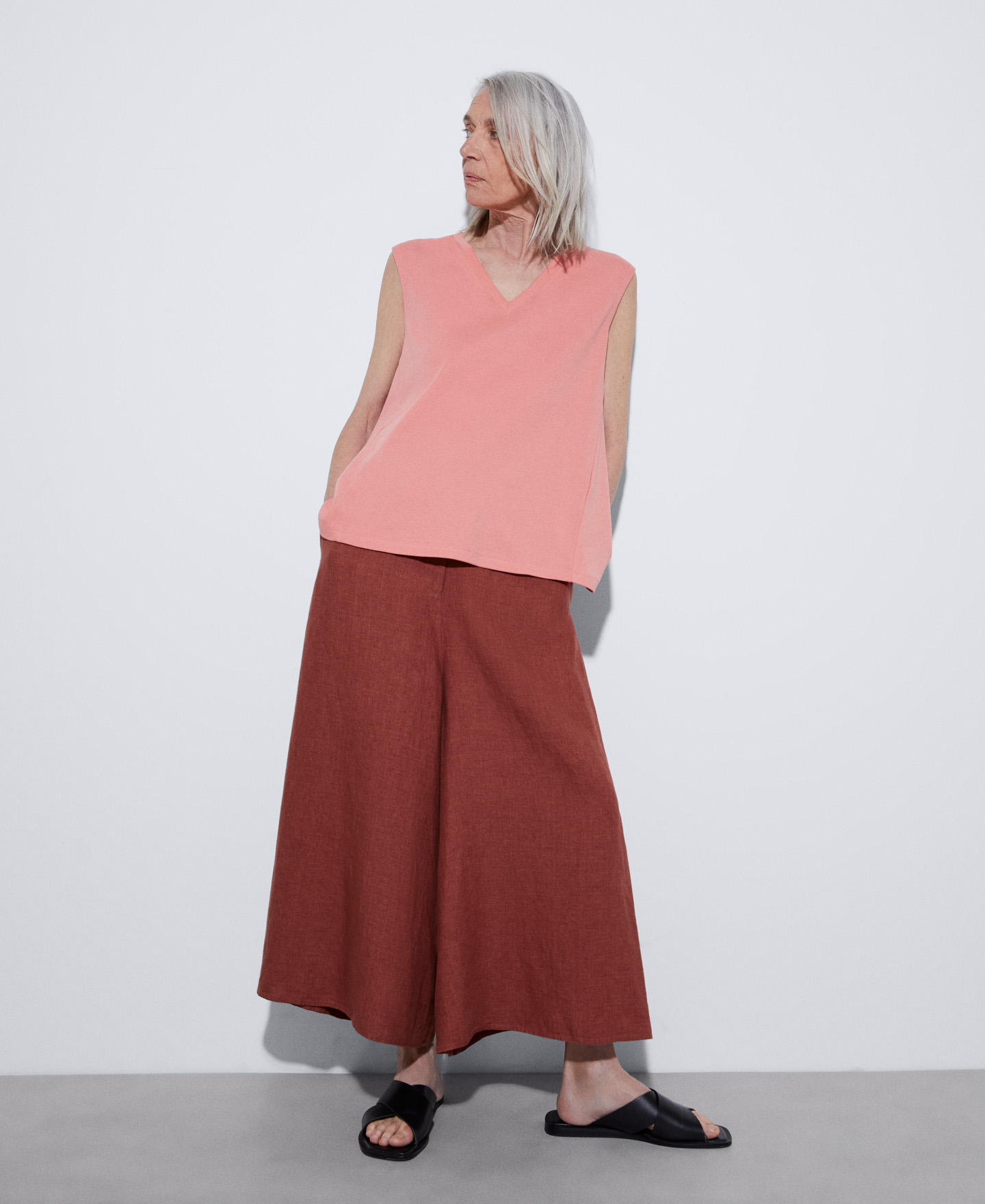 Armhole sleeve mercerised cotton T-shirt image number 1