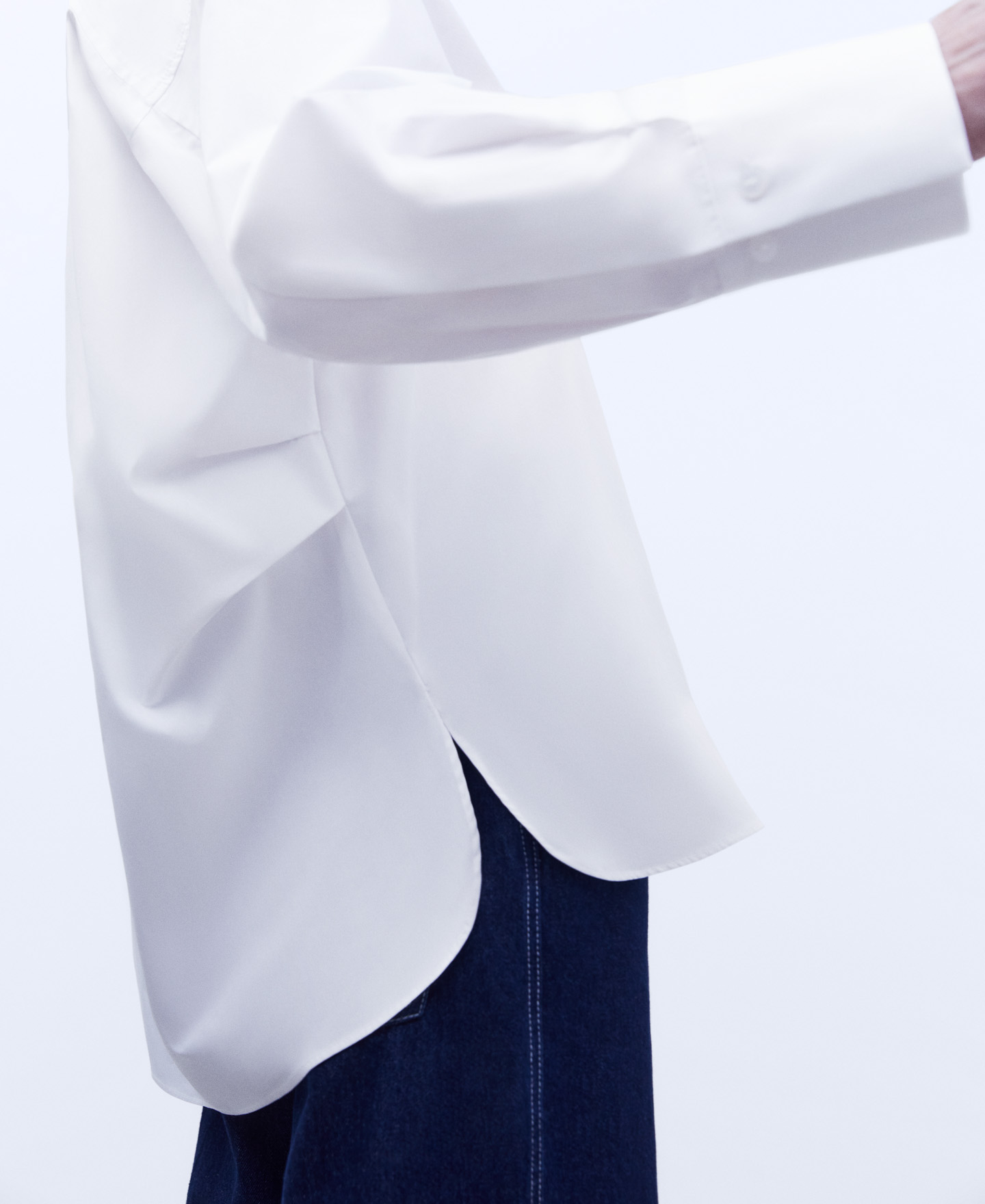 Loose fit cotton shirt image number 3