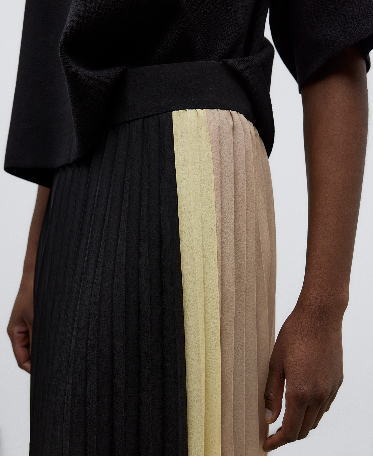 Long skirt woman image number 3