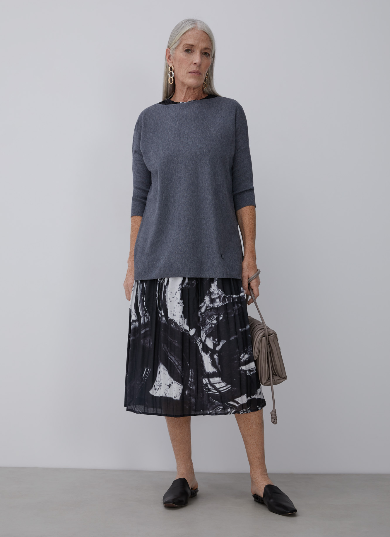 Viscose sweater with bateau neckline image number 3