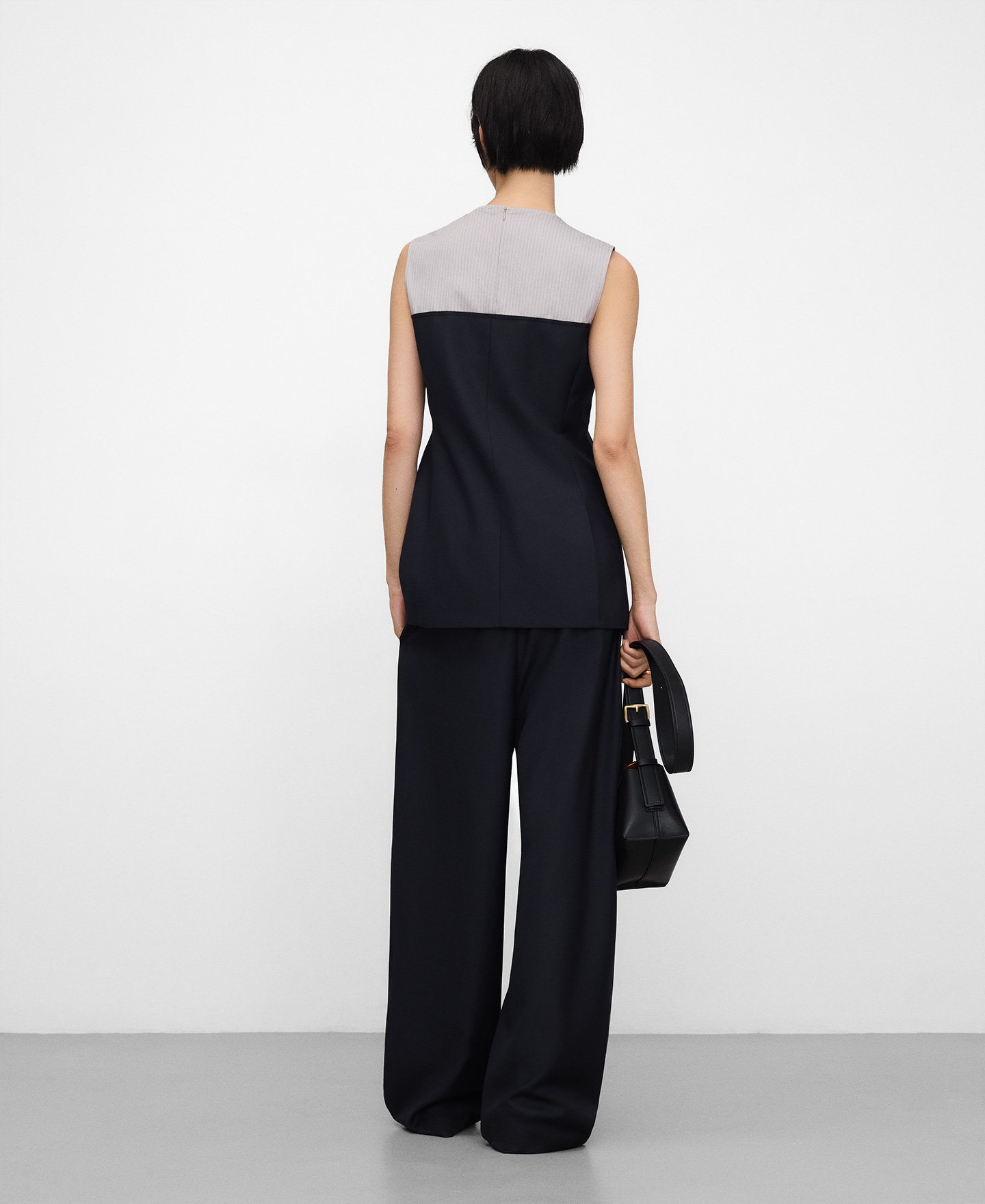 Mixed-fabric top woman image number 2