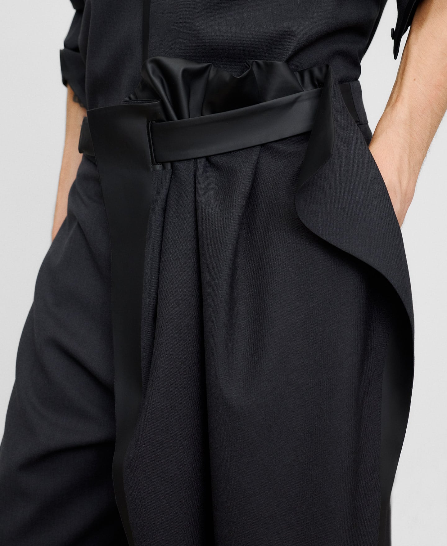 Unstructured tailored trousers image number 3