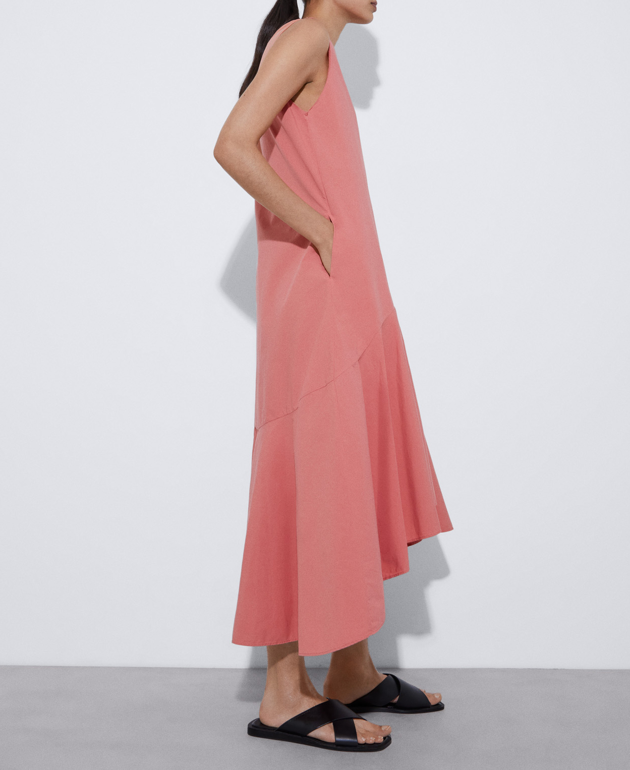 Vestido escote pico algodón responsable image number 3
