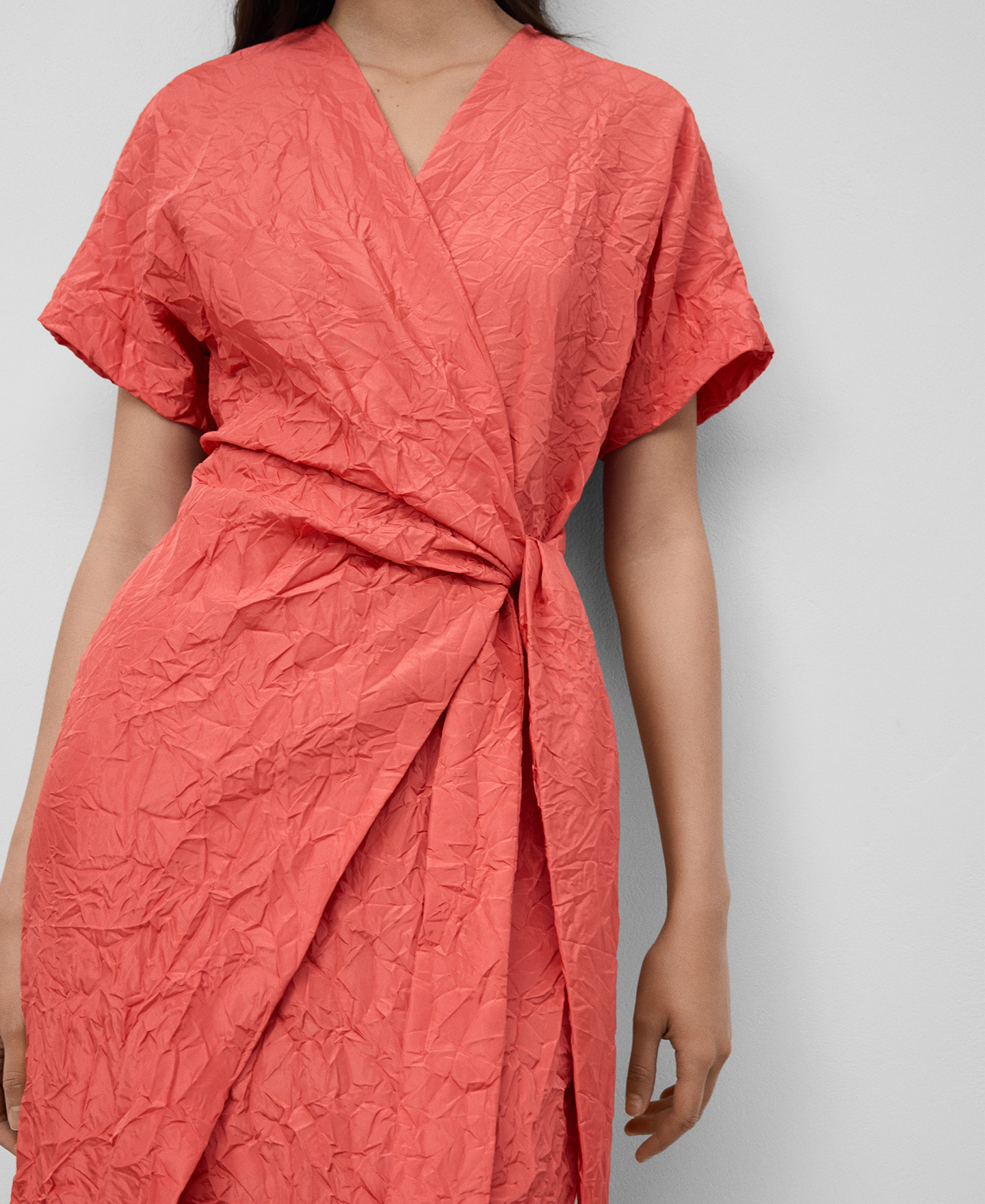 Vestido midi cruzado image number 3