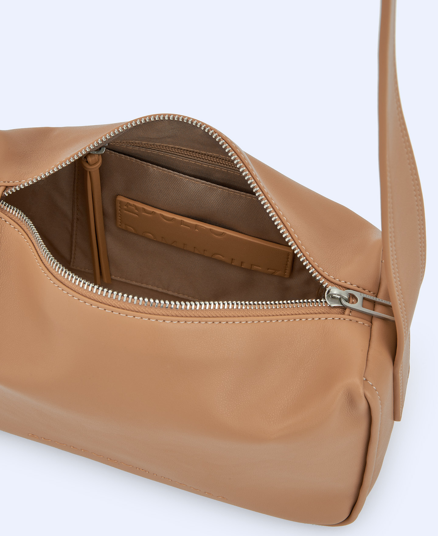 Recycled polyester medium messenger bag image number 2