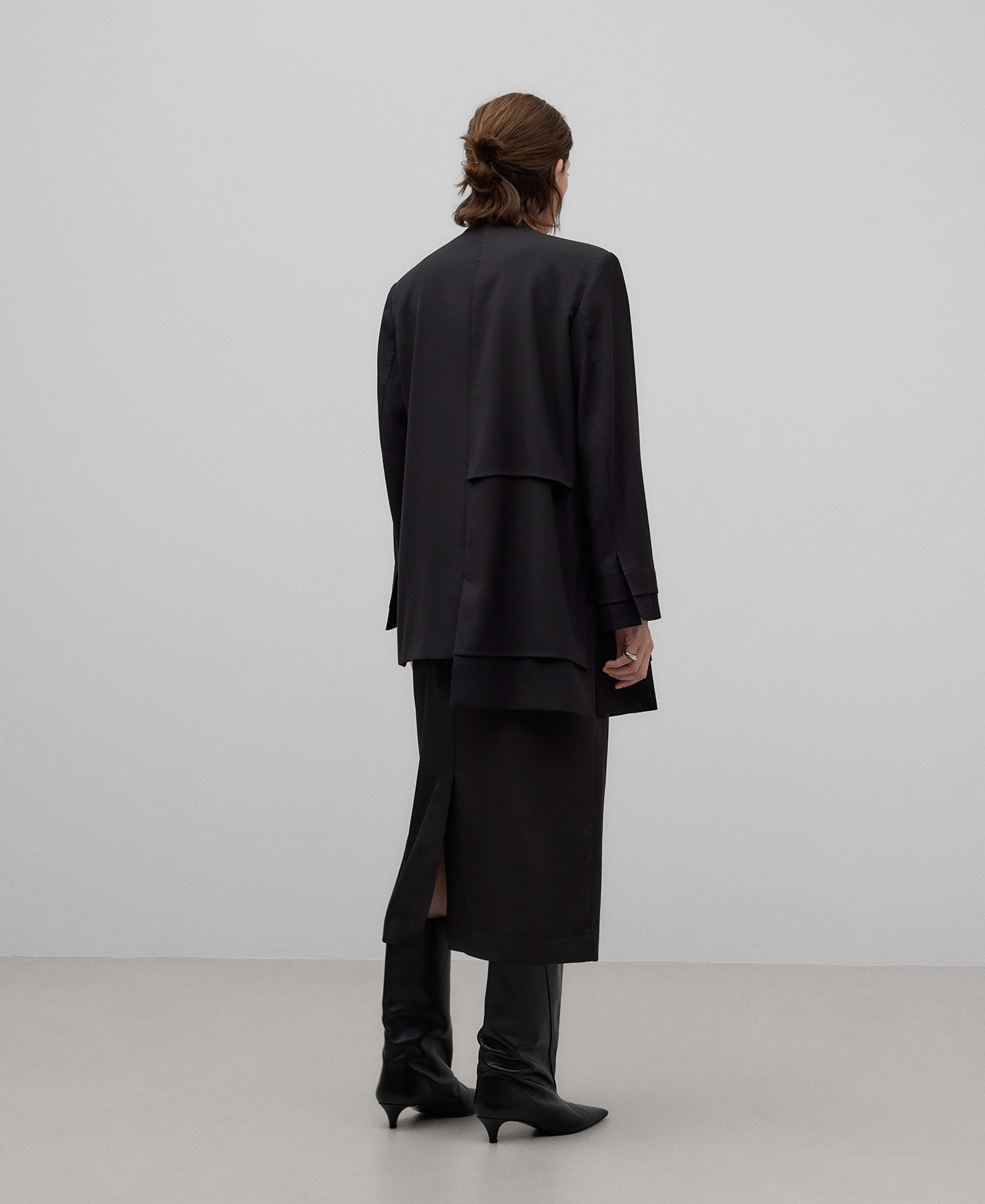 Blazer desestructurada negra mujer image number 2