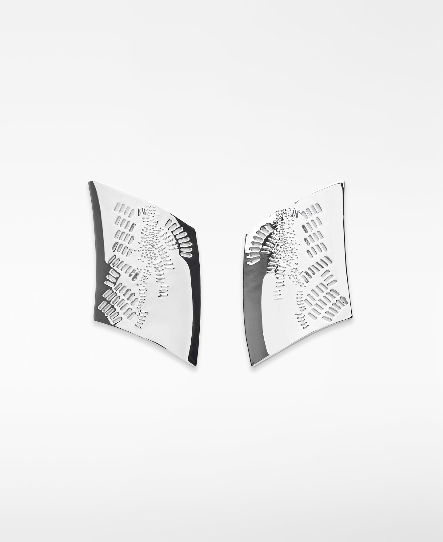 Engraved metal earrings woman image number 0